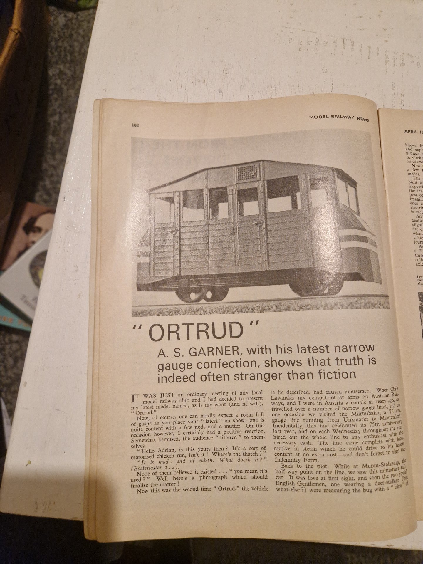 Model Railway News Magazine April 1970 Vintage Issue, Vintage, One Size, Excellent condition — preloved on SilentSale®