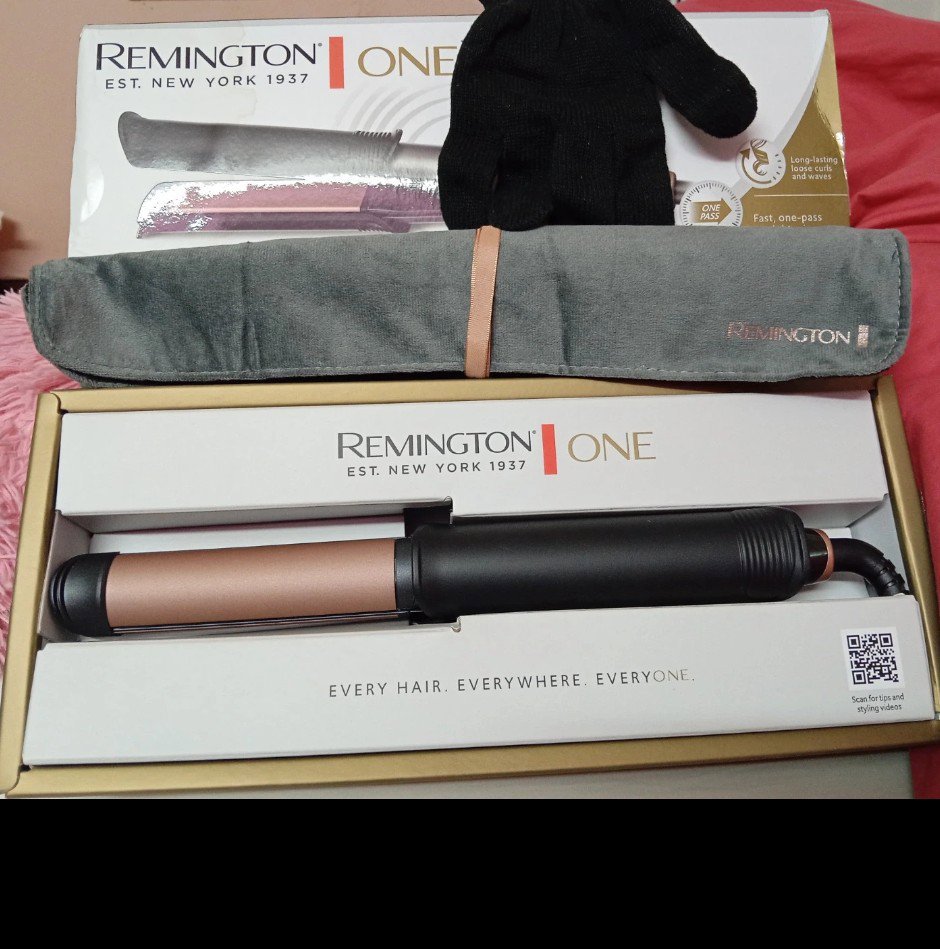 Remington One 2-in-1 Straight & Curl Styler, Remington, One Size, Like New condition — preloved on SilentSale®