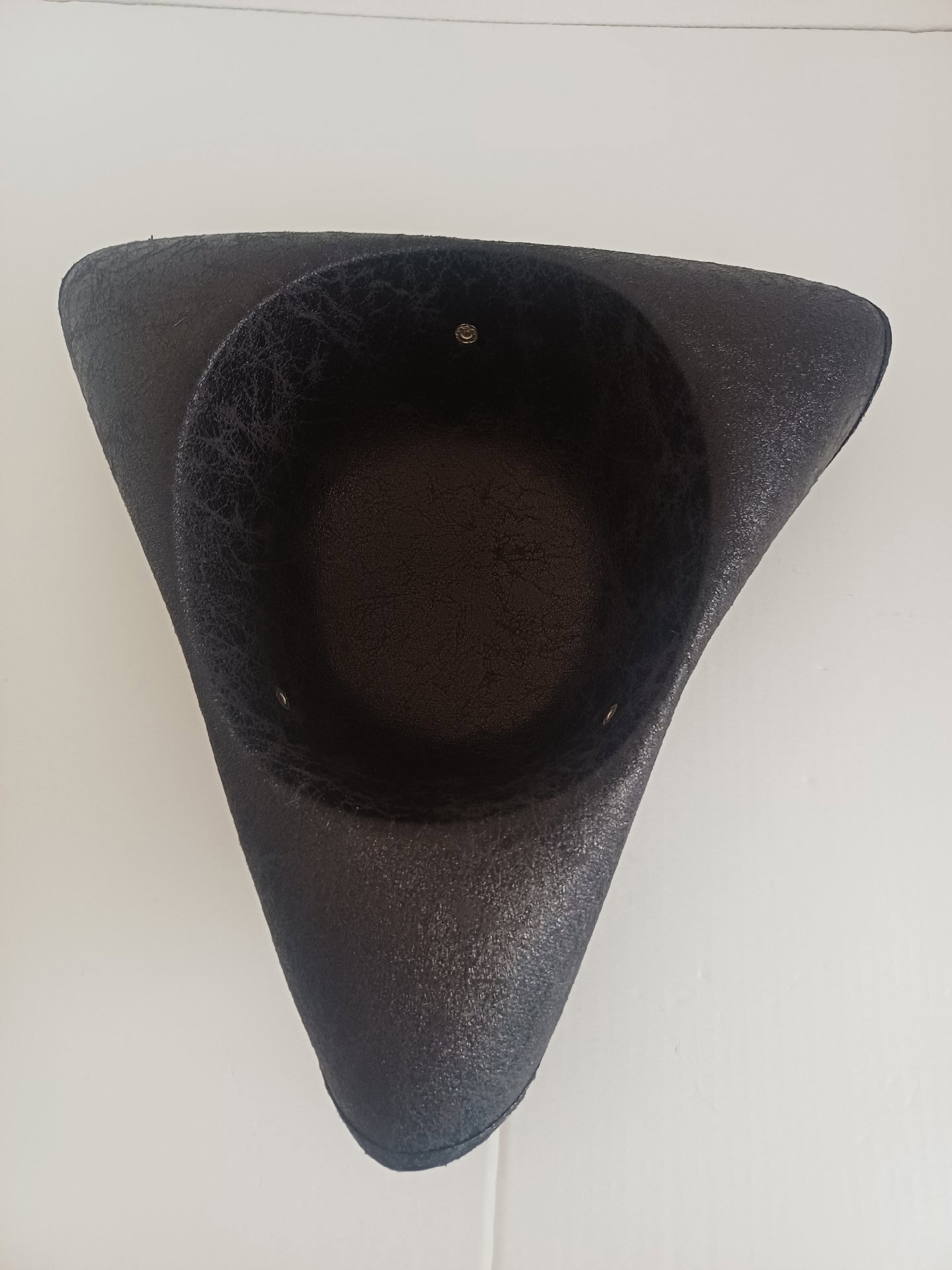 Black Pirate Tricorn Hat, Unbranded, One Size, New condition — preloved on SilentSale®