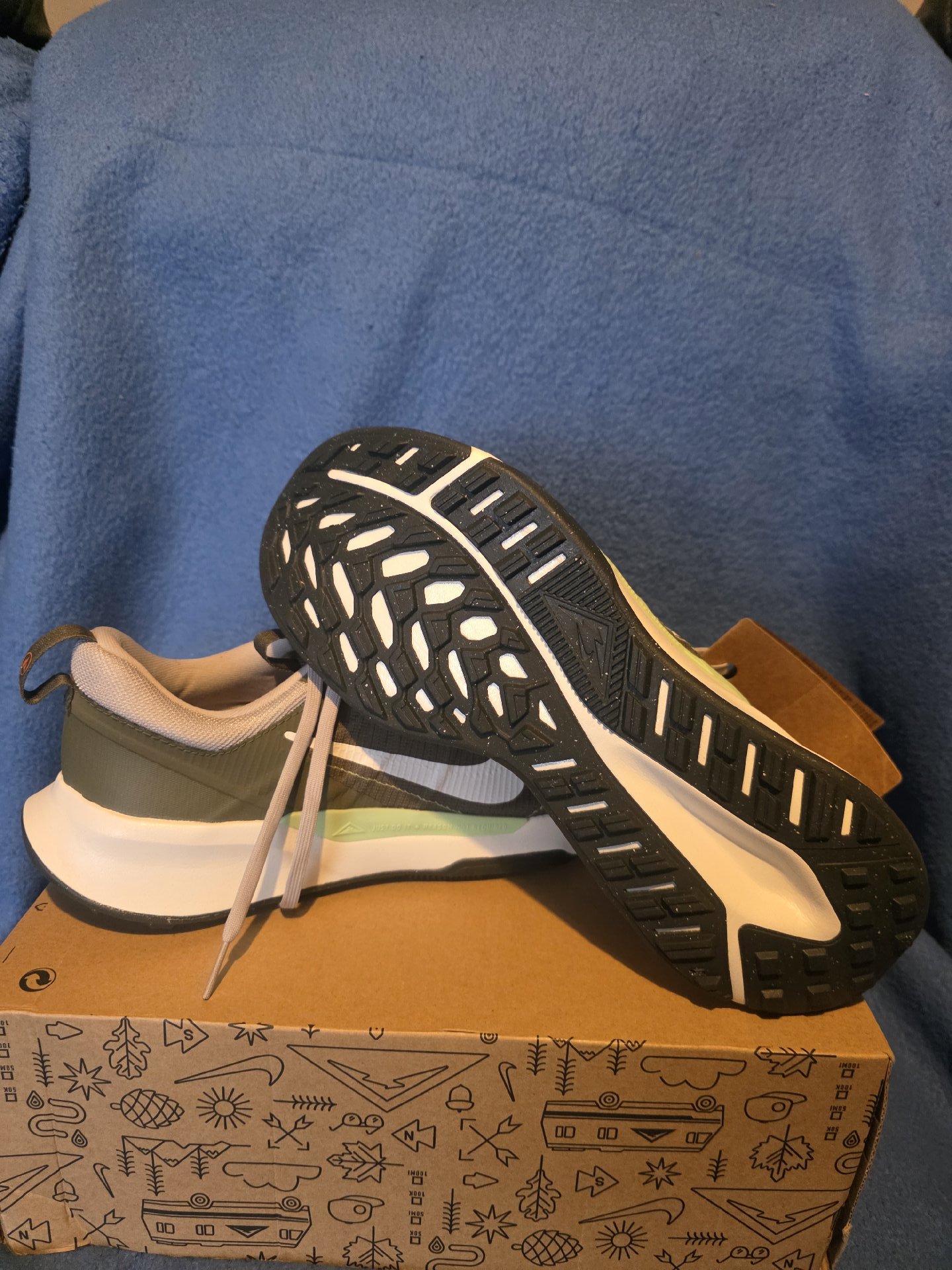 Nike React Pegasus Trail 4 Trainers, Nike, 9, New condition — preloved on SilentSale®