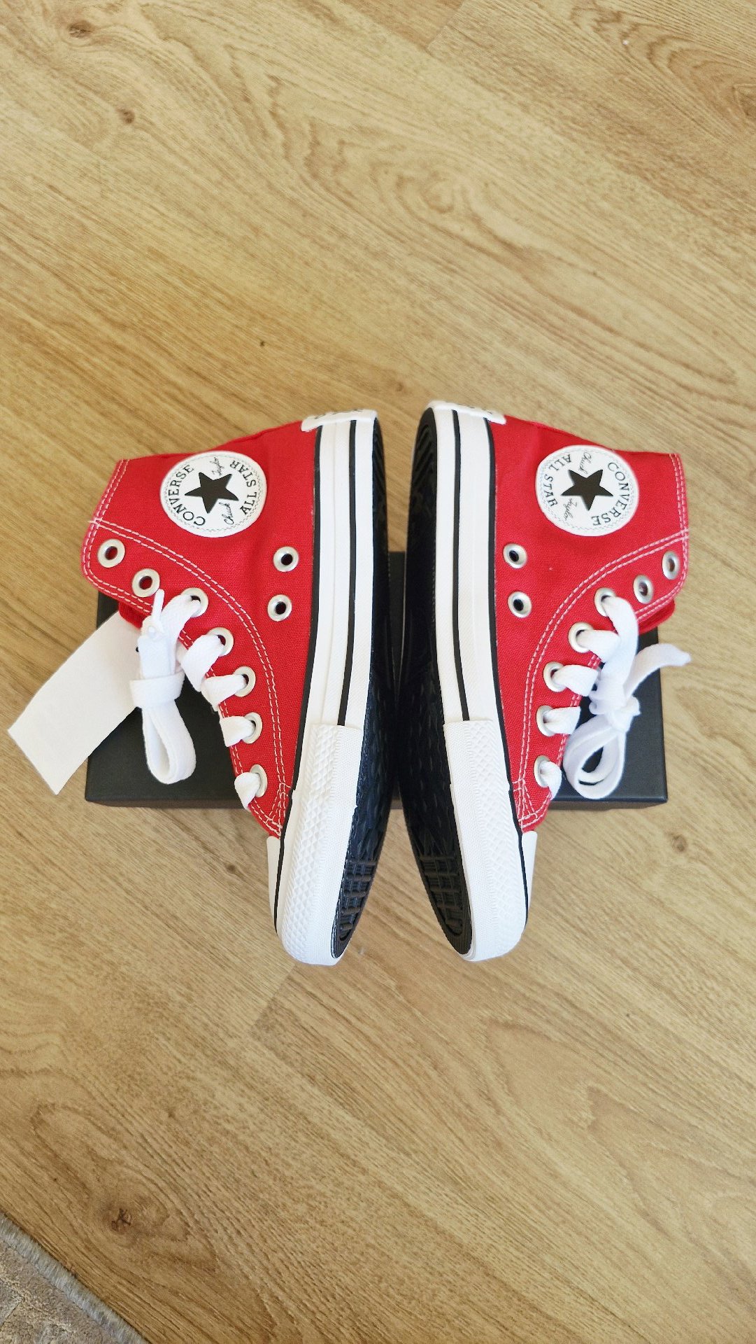 Converse Red Chuck Taylor All Star High Top Trainers – UK 2.5, Converse, 2.5, New condition — preloved on SilentSale®