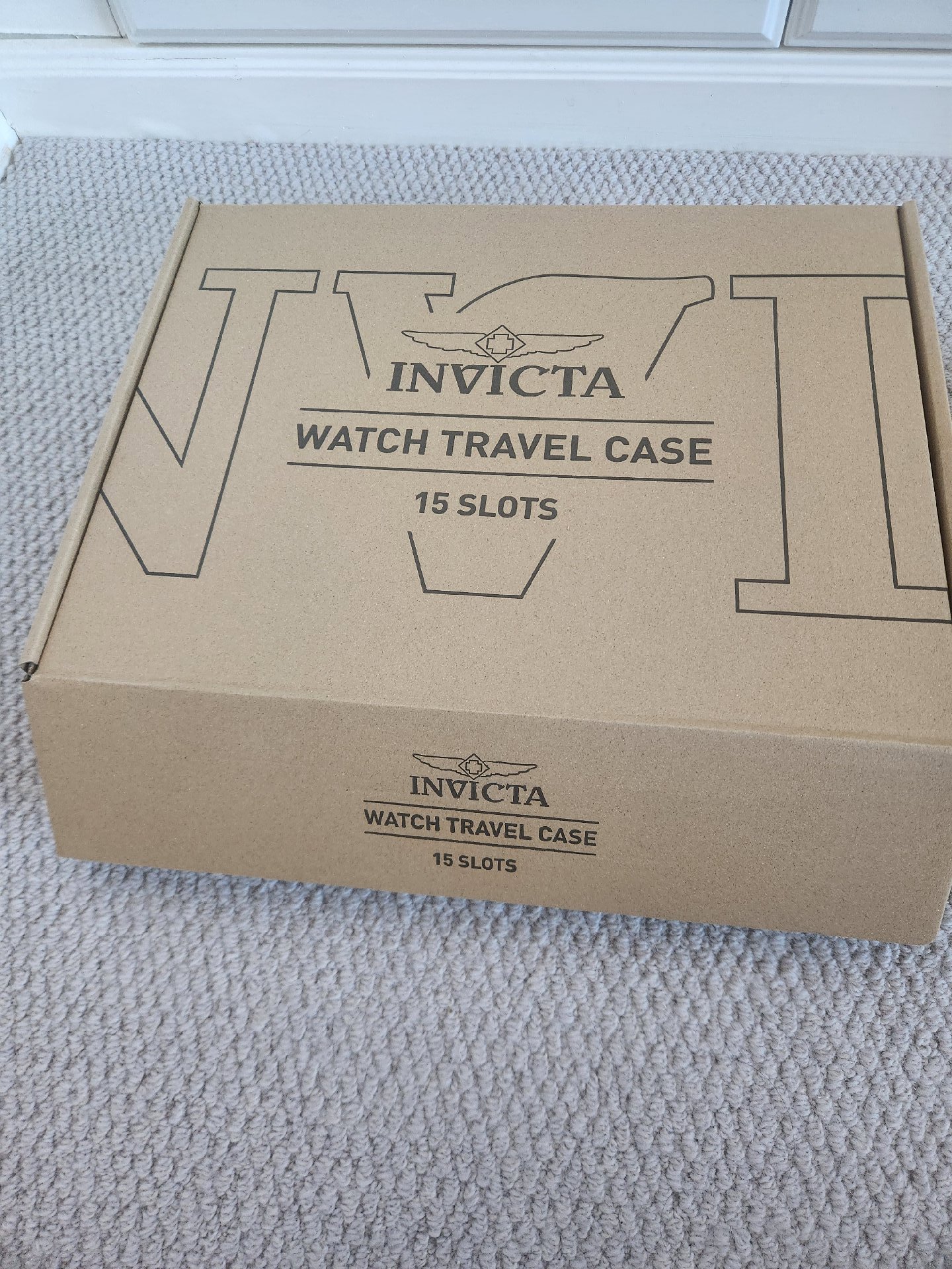 Invicta Black Watch Travel Case 15 Slots, Invicta, One Size, New condition — preloved on SilentSale®