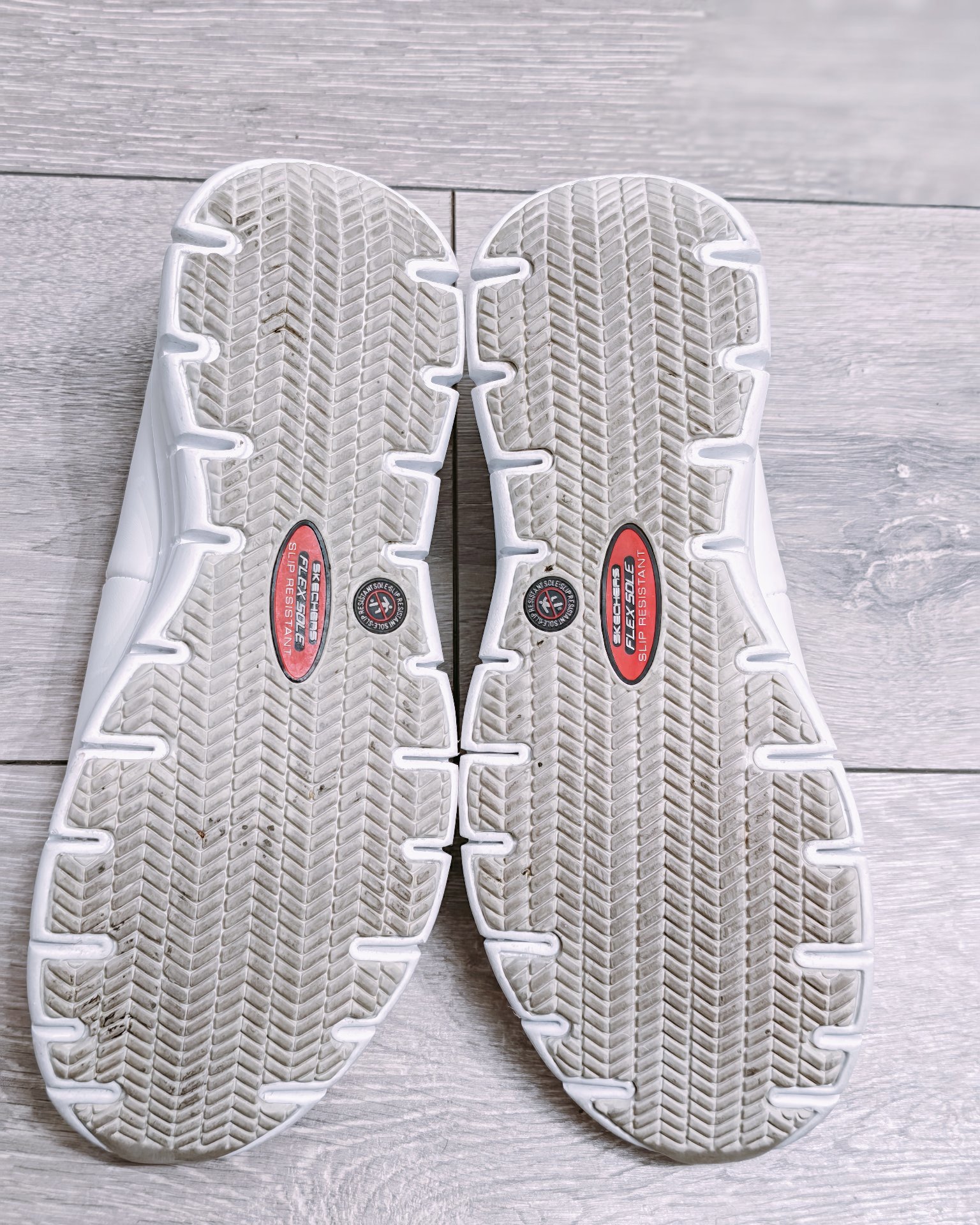 RRP £80 Skechers Work: Relaxed Fit - Sure Track women's slip-resistant trainers size UK 5, Skechers, 5, Like New condition — preloved on SilentSale®