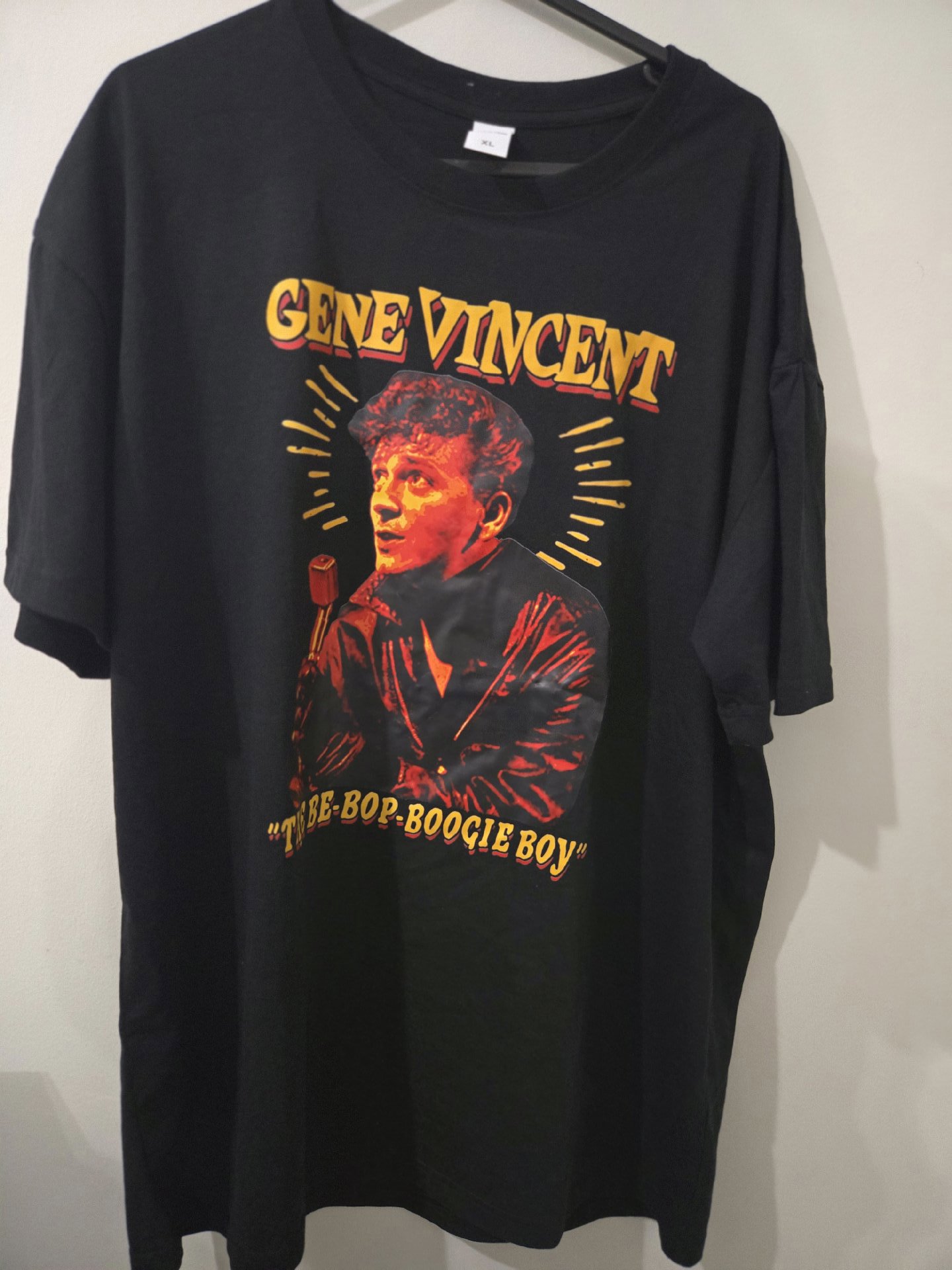 Gene Vincent Black Graphic T-Shirt – Size 18, Unbranded, 18, Excellent condition — preloved on SilentSale®