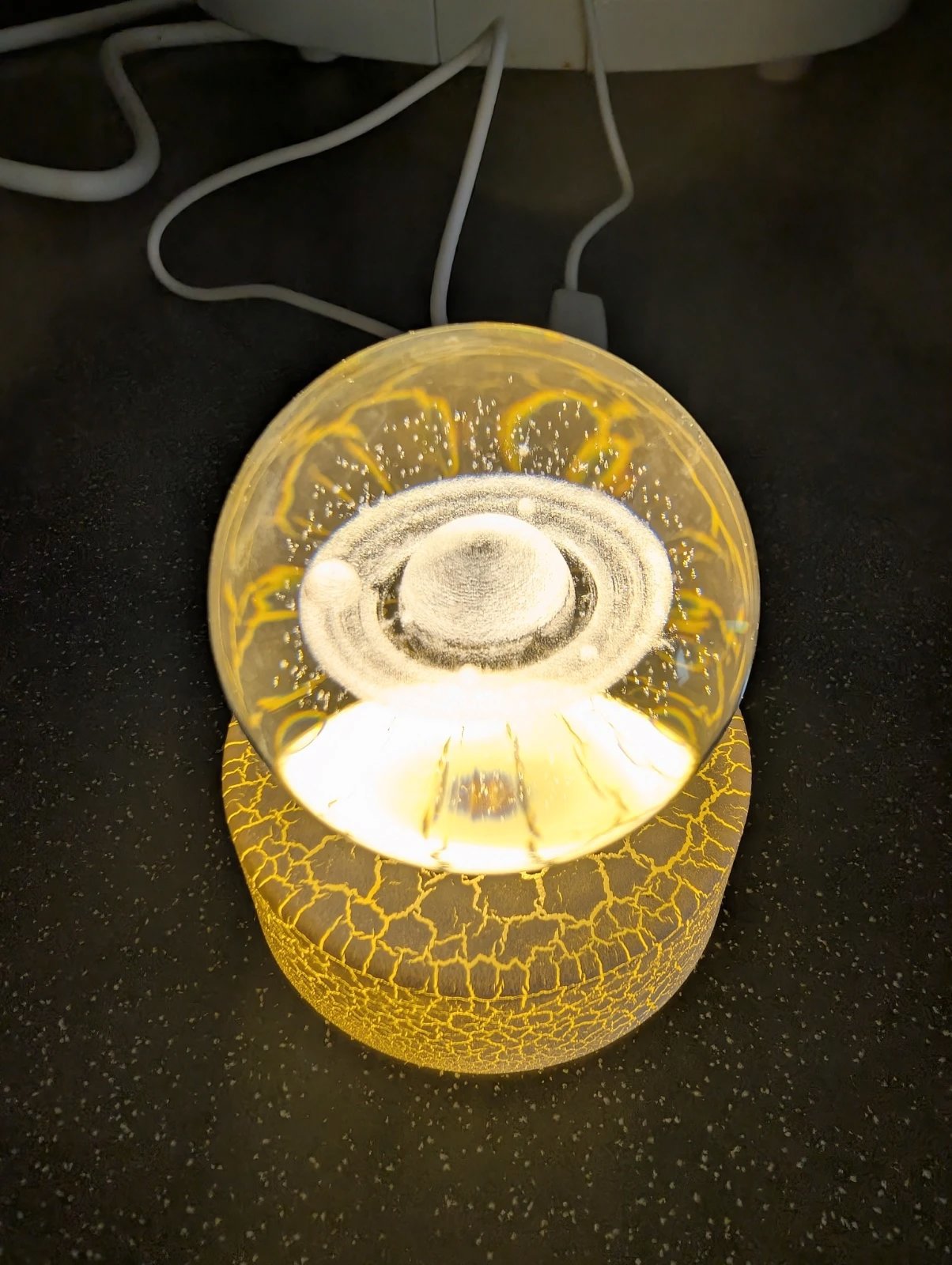 Movdyka crystal 3d saturn 2.36in ball figurine glass space planet art sphere, Atmosphere, Small, New condition — preloved on SilentSale®