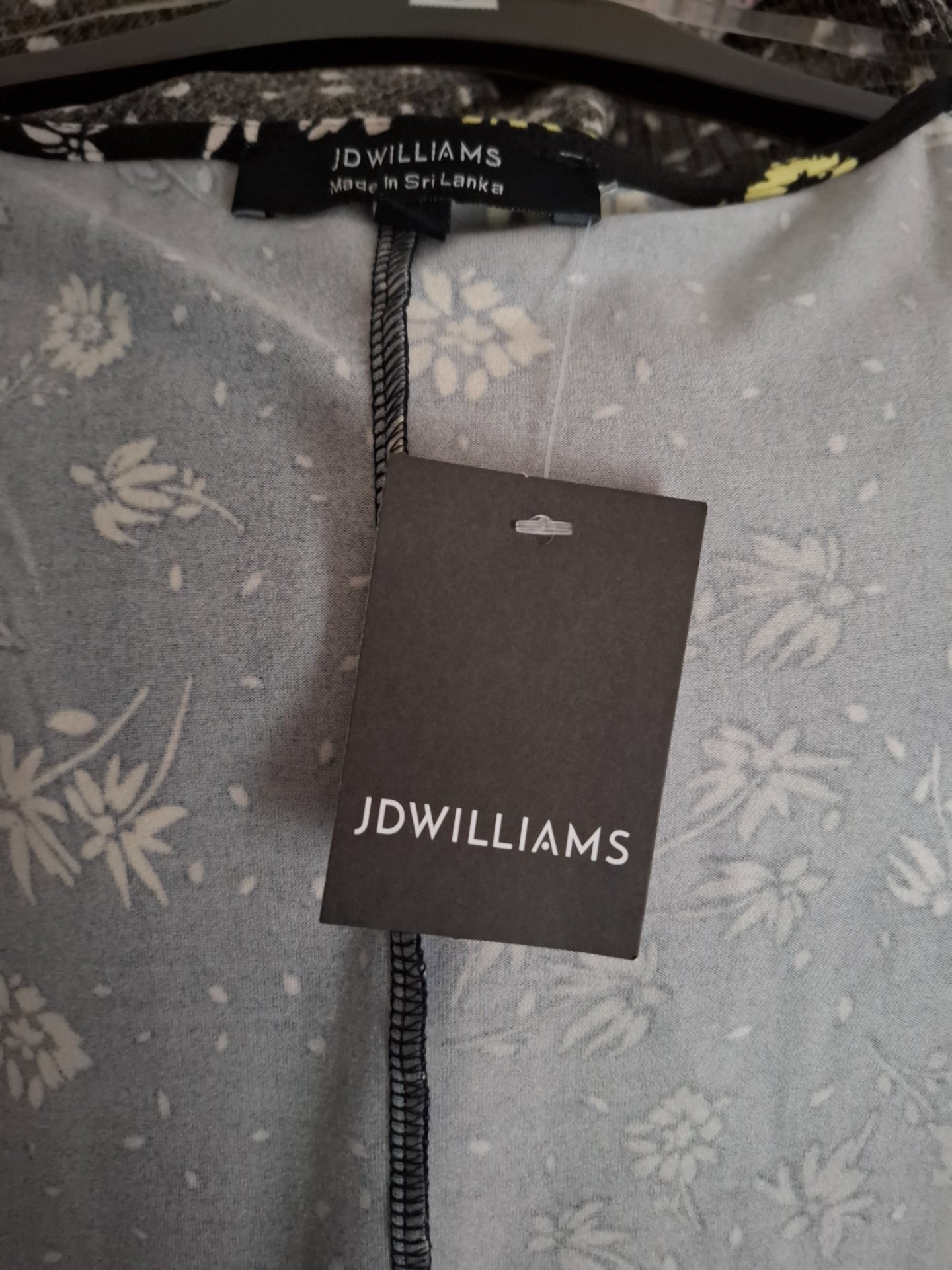 JD Williams Black Floral Short Sleeve Dress, JD Williams, 10, New condition — preloved on SilentSale®