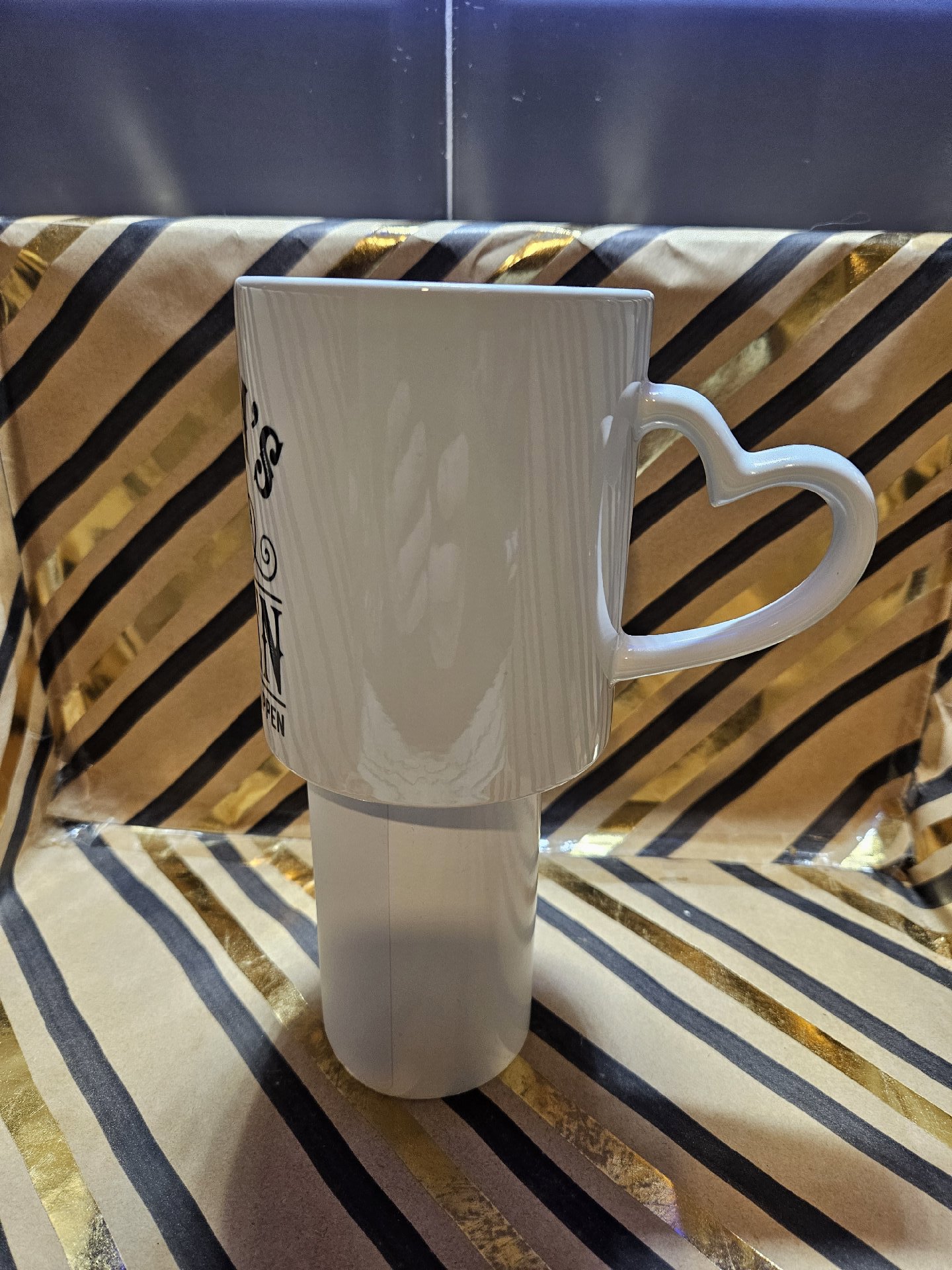 Grandma's Kitchen White Ceramic Mug with Heart Handle, Unbranded, One Size, New condition — preloved on SilentSale®