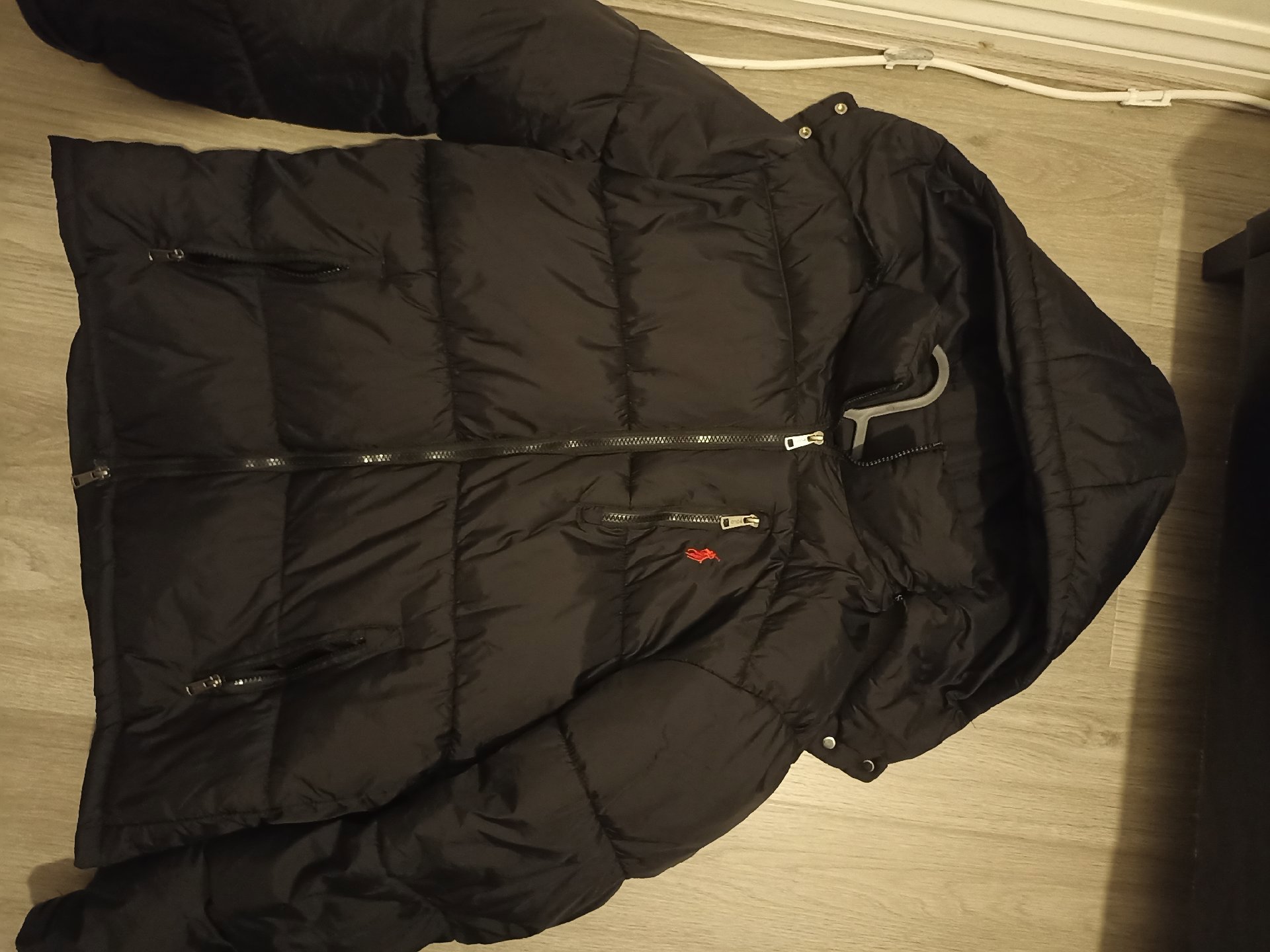 Polo Ralph Lauren Black Puffer Jacket with Hood – Size L, Polo Ralph Lauren, L, Like New condition — preloved on SilentSale®
