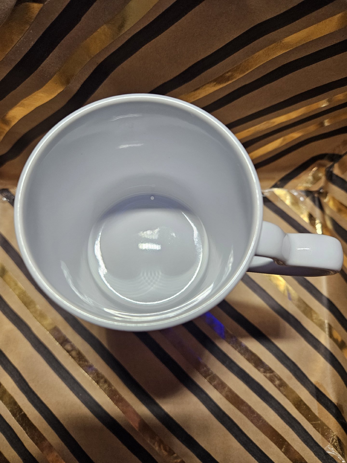 Grandma's Kitchen White Ceramic Mug with Heart Handle, Unbranded, One Size, New condition — preloved on SilentSale®