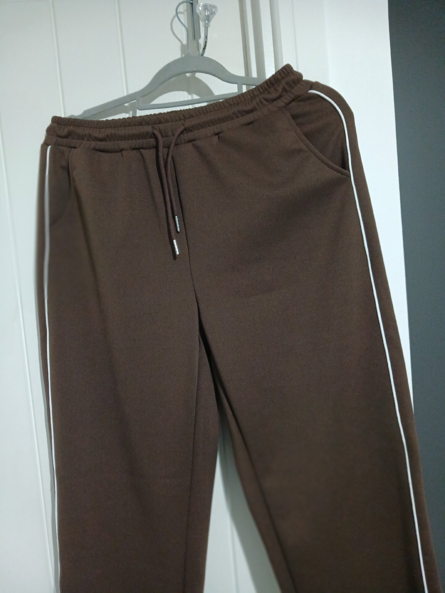 Wide leg tracksuit with jumper, Shein, L, New condition — preloved on SilentSale®
