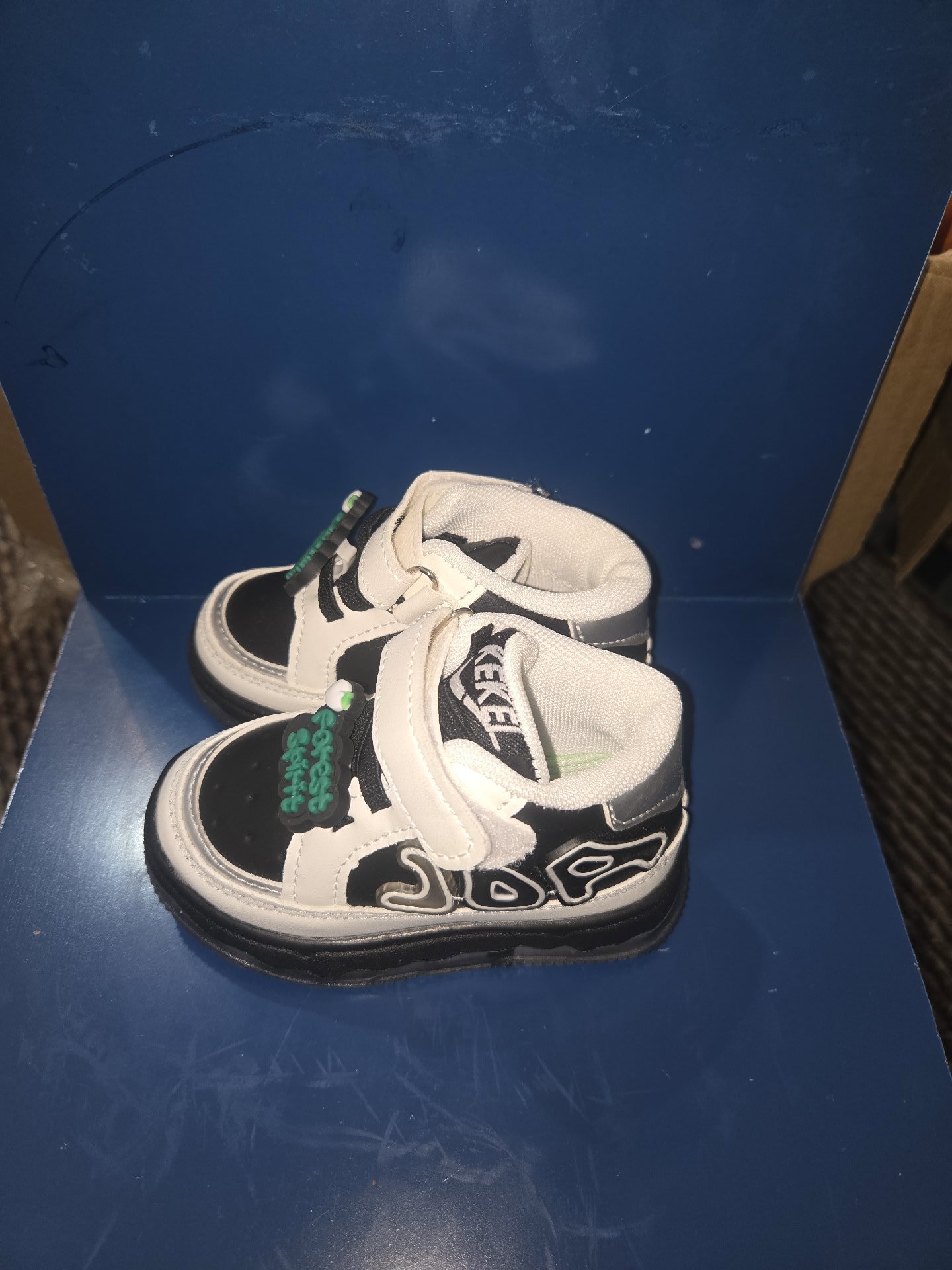 Kekel Black and White Toddler Trainers, Kekel, 4, New condition — preloved on SilentSale®