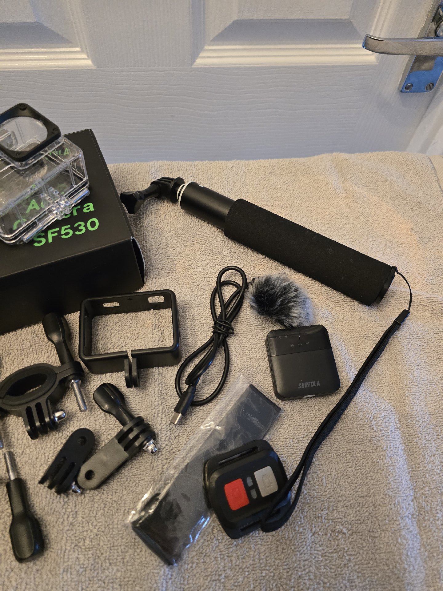 Surfola SF530 Action Camera with Accessories, Surfola, One Size, New condition — preloved on SilentSale®