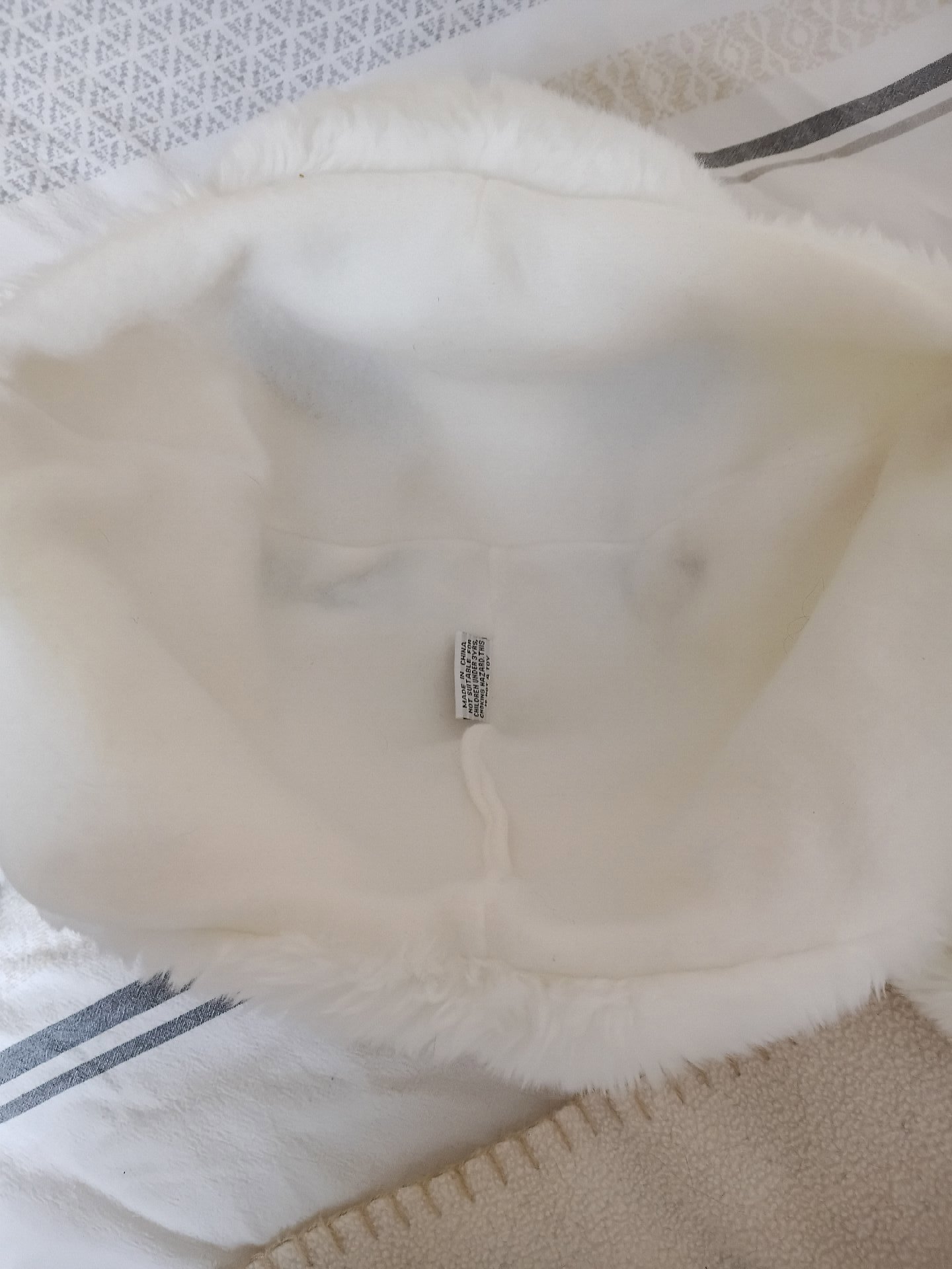 Panda Design Plush Winter Hat One Size, DSL, M, Excellent condition — preloved on SilentSale®