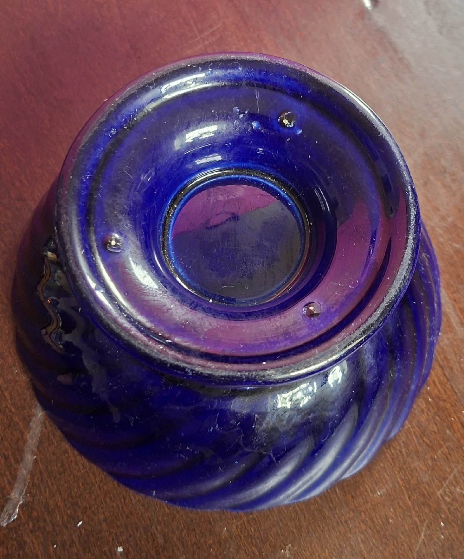 Blue Glass Pedestal Bowl, Unbranded, One Size, Good condition — preloved on SilentSale®