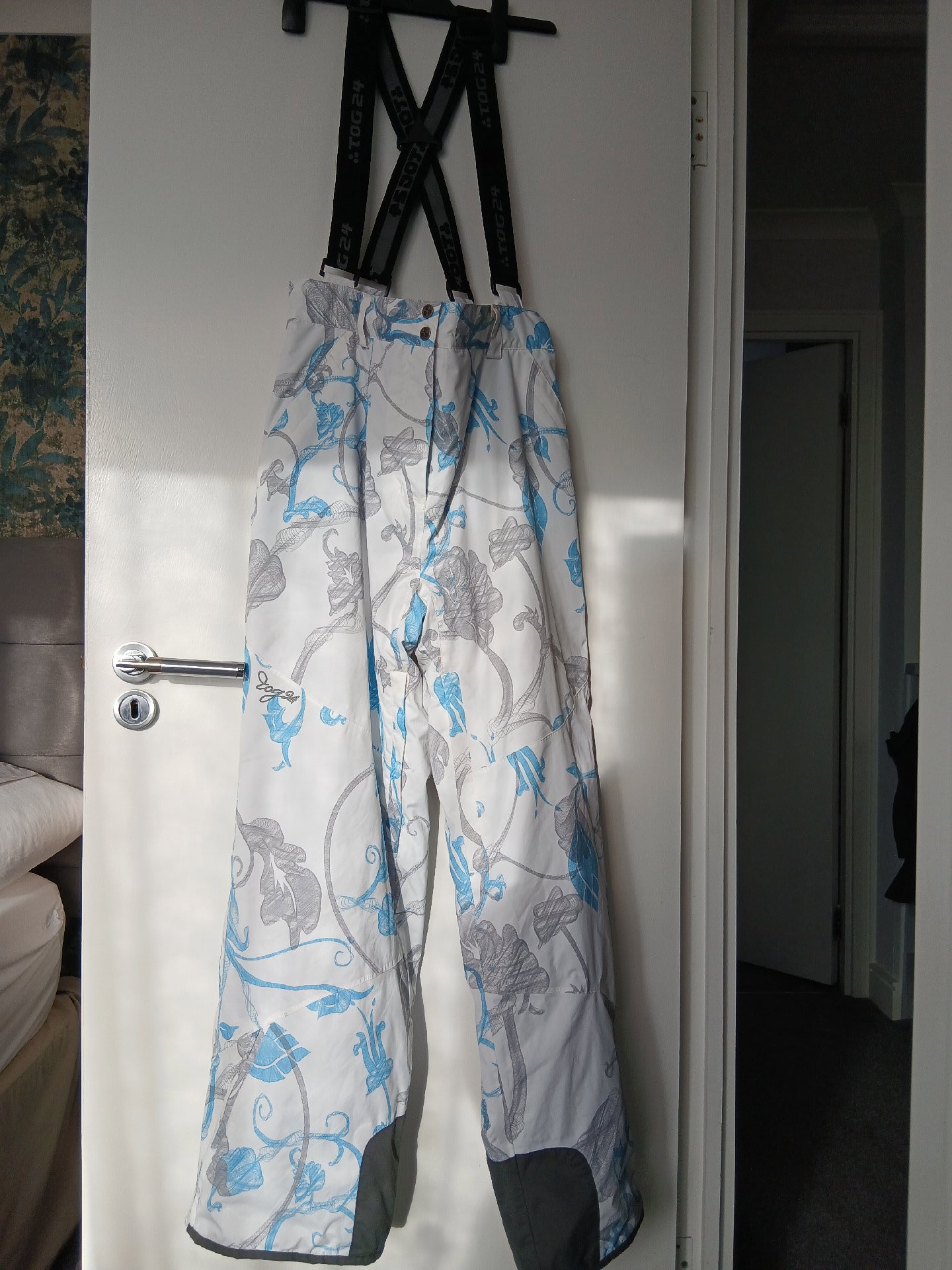 Ski pants women , Tog 24, UK 18-20, Like New condition — preloved on SilentSale®