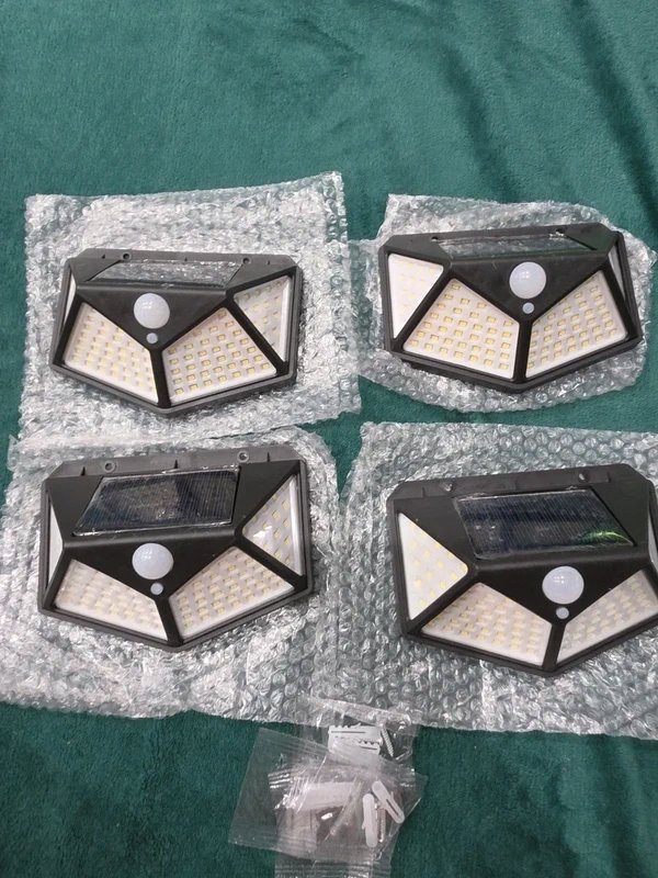 Garden Solar Lights, Custom, Small, New condition — preloved on SilentSale®
