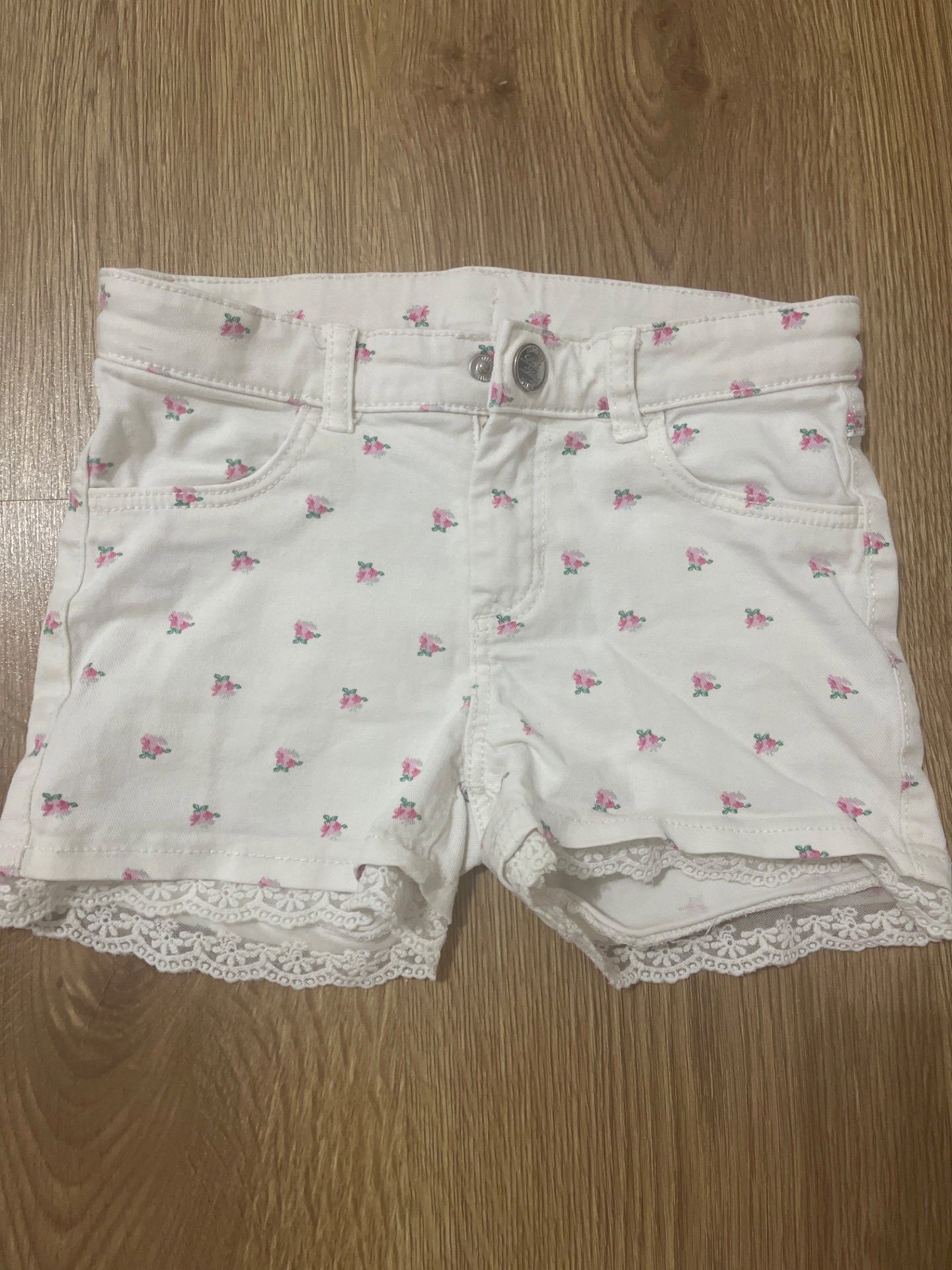 Girls Shorts with Lace Trim, H&M, 6-7 years, Excellent condition — preloved on SilentSale®