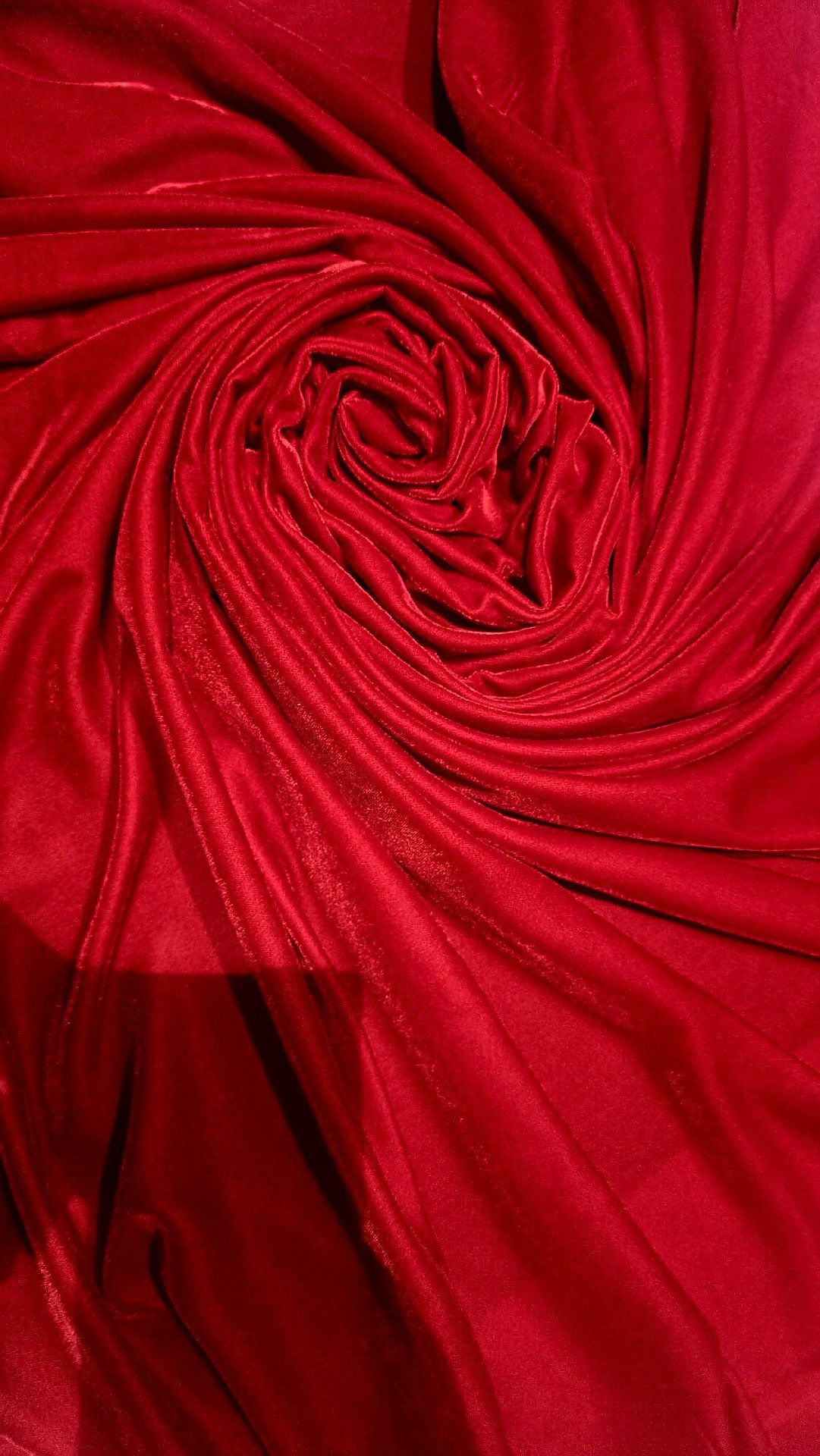Red Velvet Fabric Material by the Metre, Velvet, One Size, New condition — preloved on SilentSale®