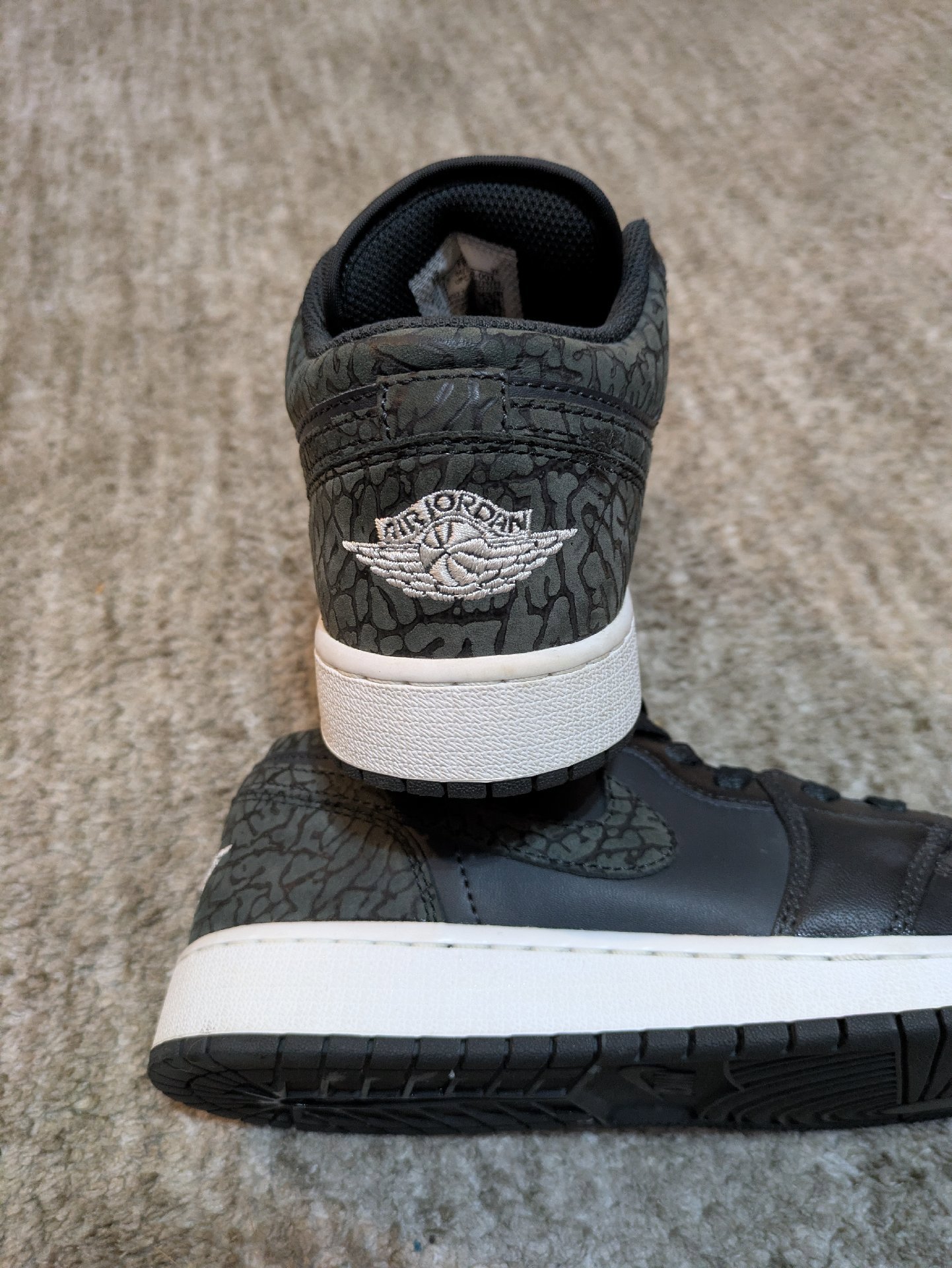 Nike Air Jordan Black Trainers, Nike, 5.5, Excellent condition — preloved on SilentSale®