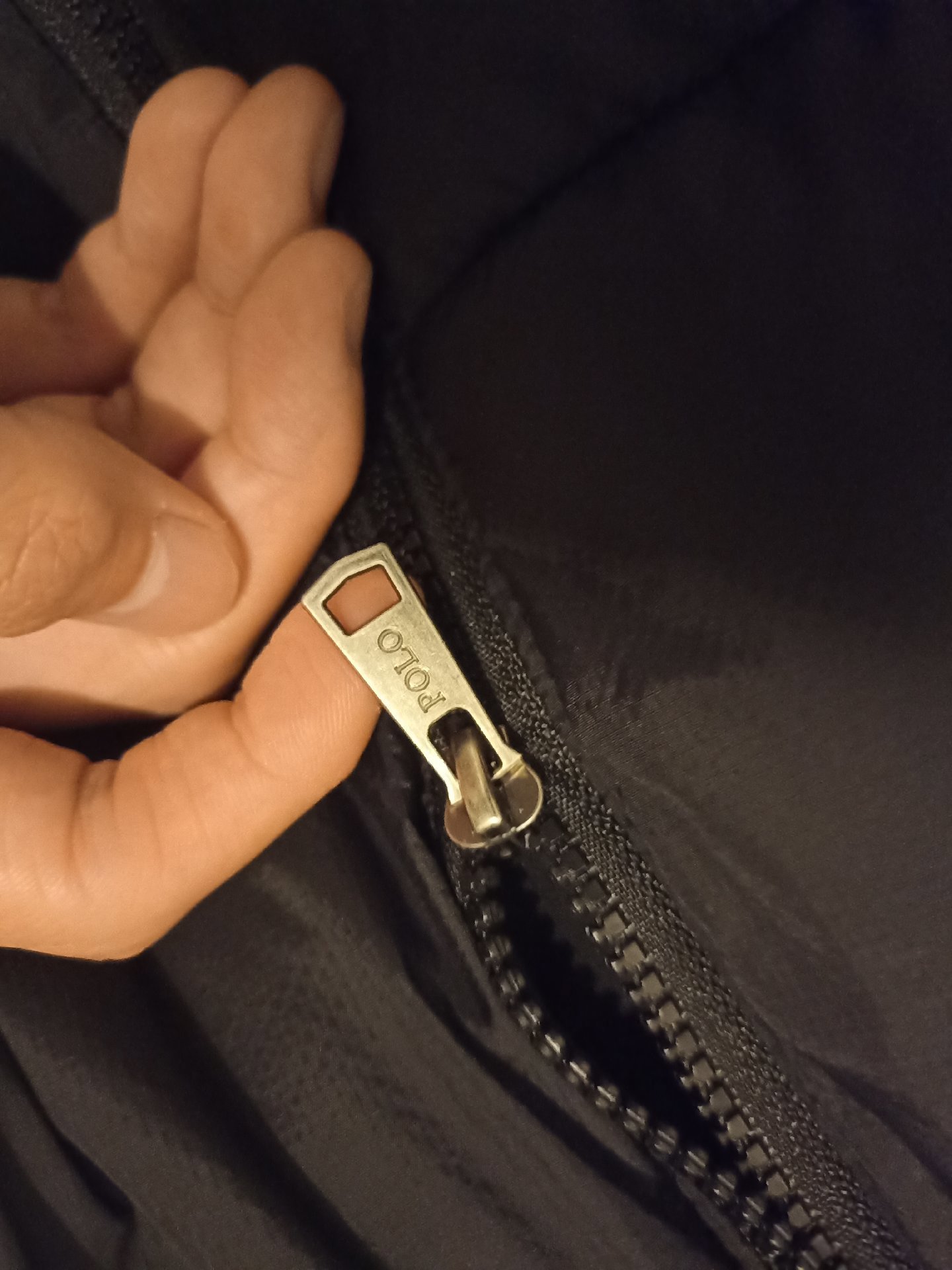 Polo Ralph Lauren Black Puffer Jacket with Hood – Size L, Polo Ralph Lauren, L, Like New condition — preloved on SilentSale®
