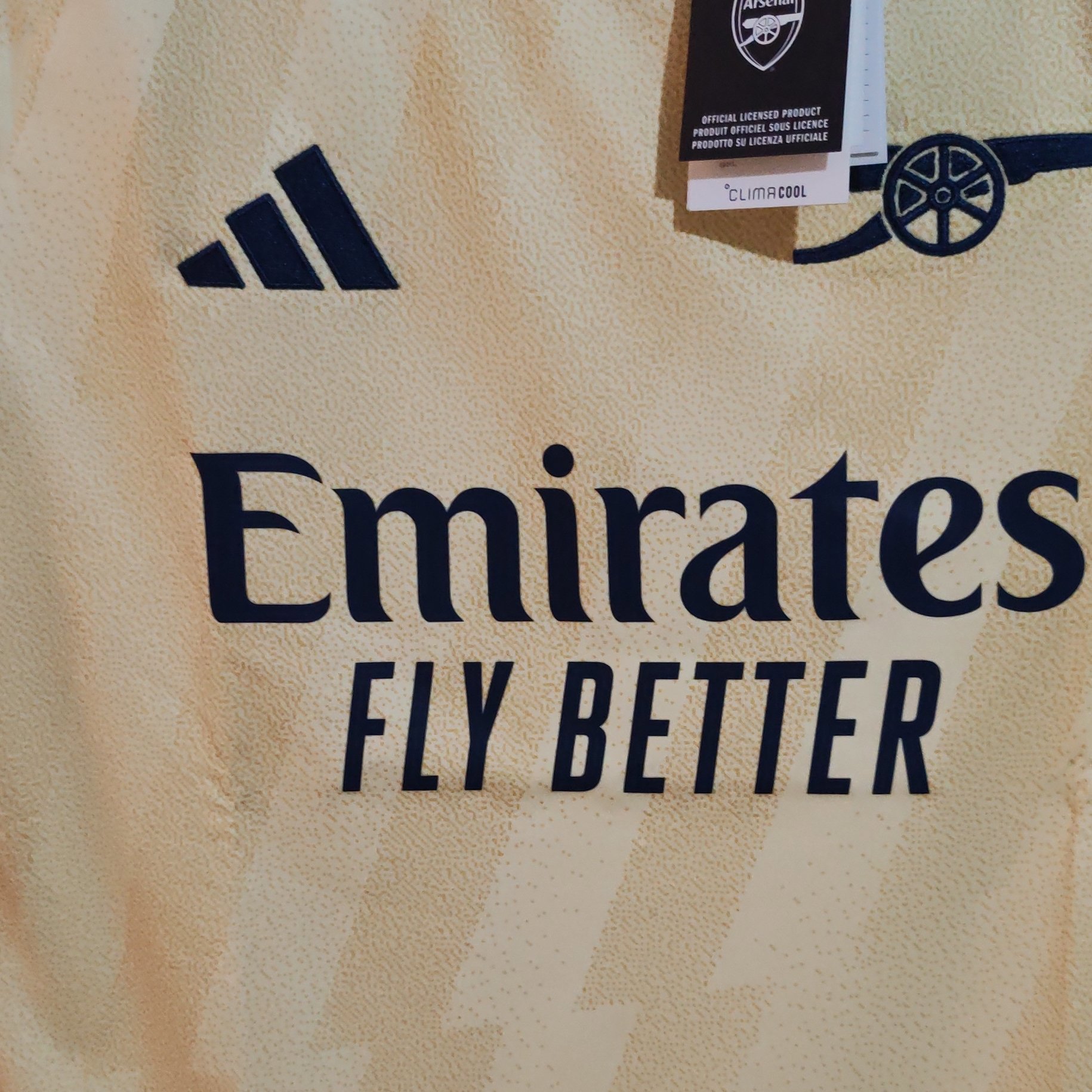 Adidas Arsenal Football Jersey Yellow Burgundy Navy – 11-12Y, Adidas, 11-12 years, New condition — preloved on SilentSale®
