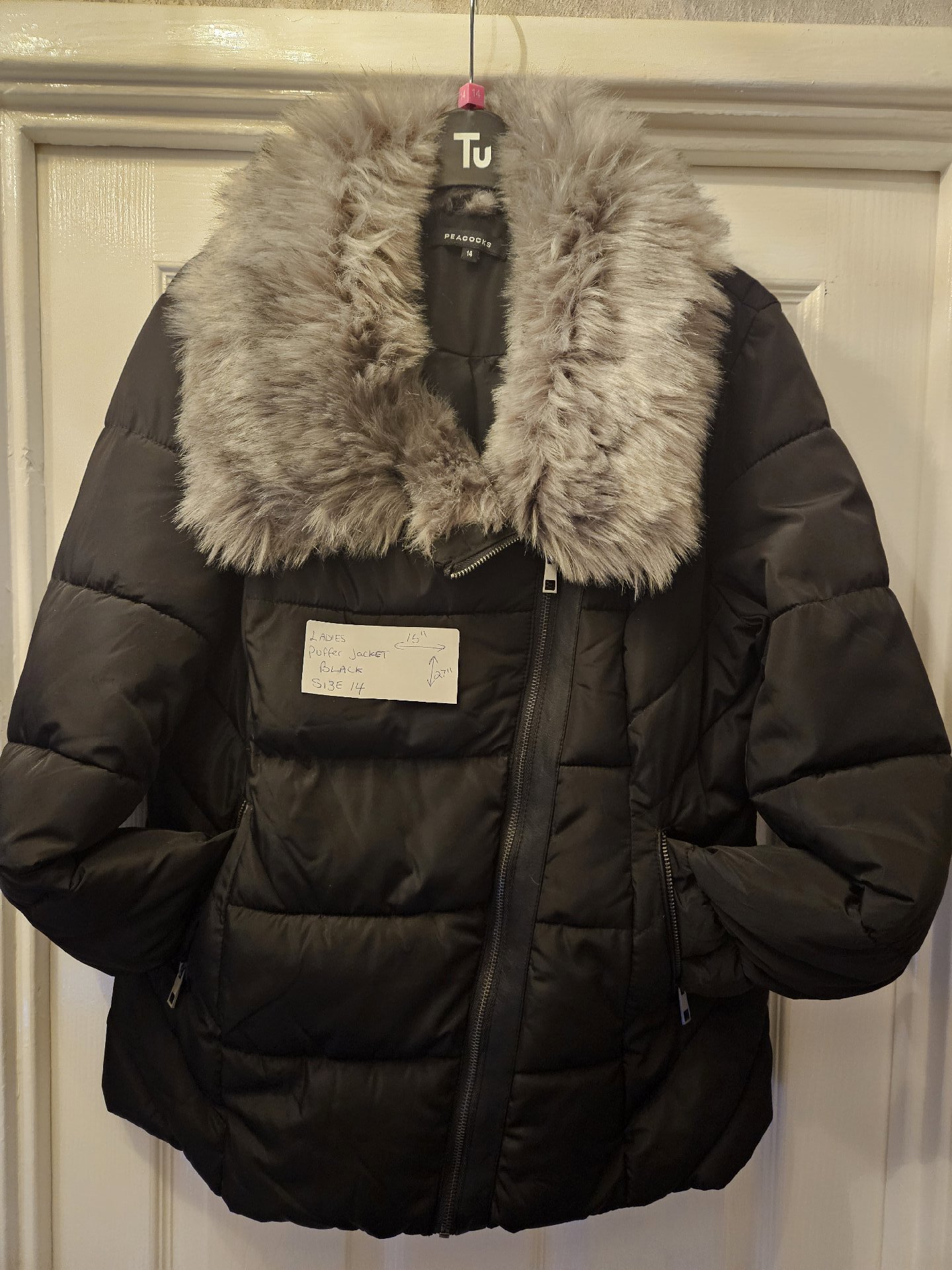 Peacocks Black Padded Coat with Faux Fur Collar – Size 14, Peacocks, 14, New condition — preloved on SilentSale®