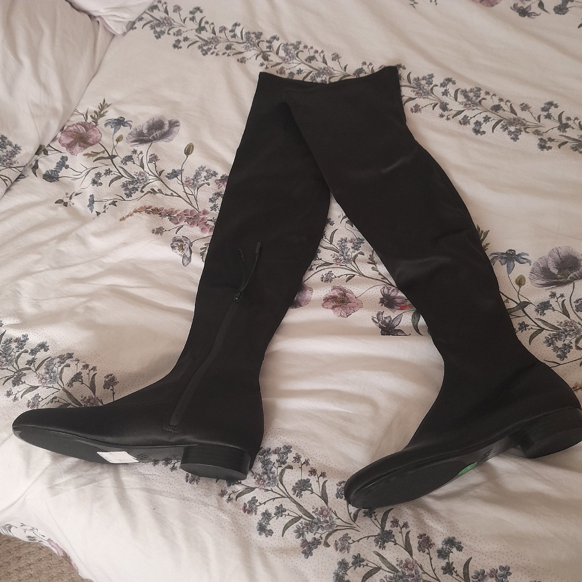 Ladies shoes , Zara, 4, New condition — preloved on SilentSale®