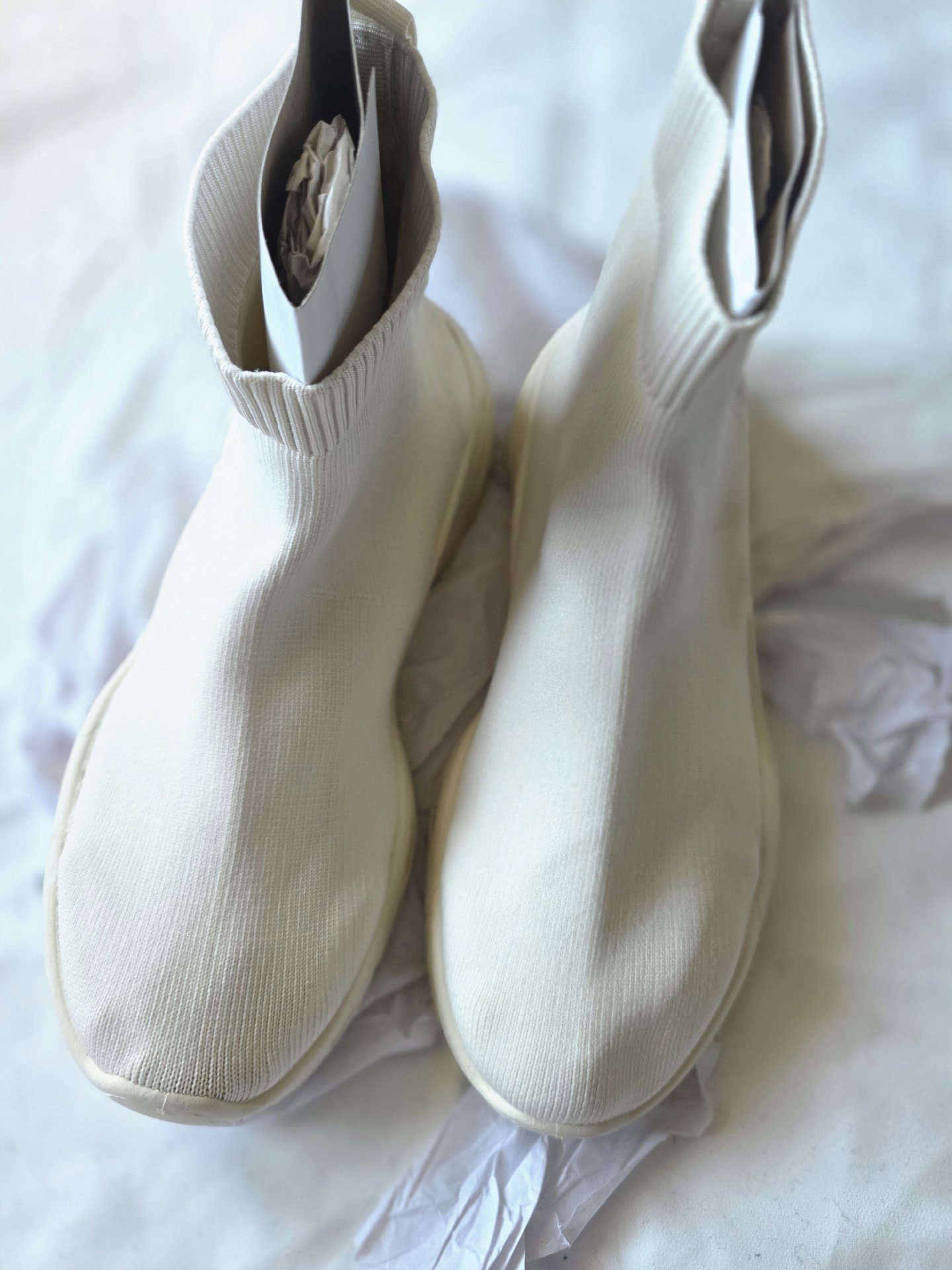 Asos design Cream Sock Style Trainers Boots, ASOS Design, 7, New condition — preloved on SilentSale®