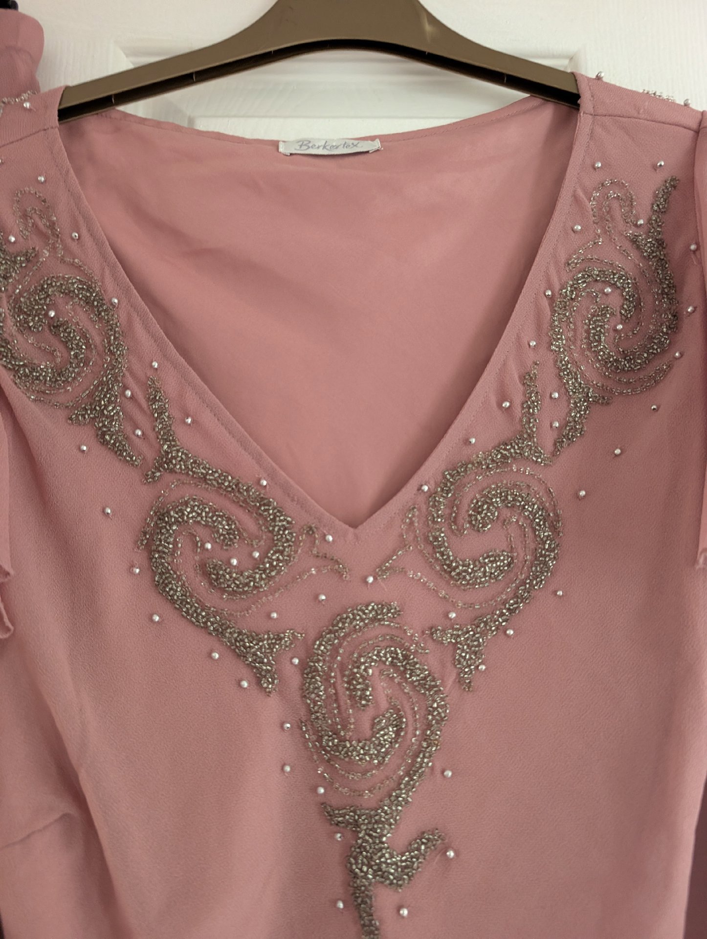 Berkertex Pink Beaded Evening Skirt and Top Set, Berkertex, 18, Excellent condition — preloved on SilentSale®