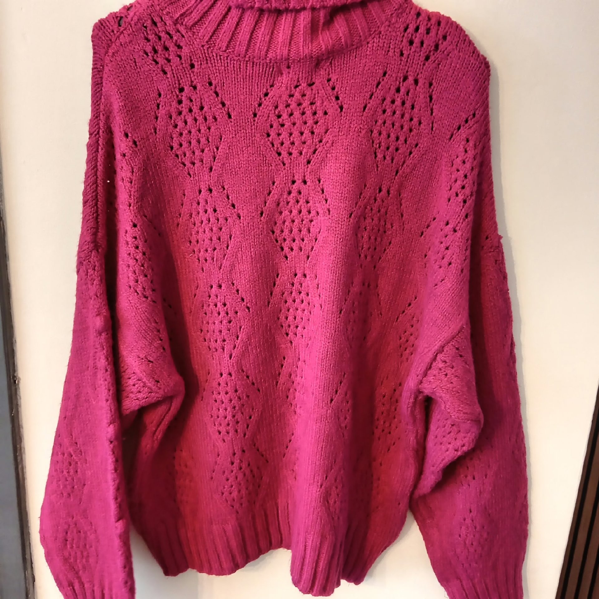 Papaya Pink Chunky Knit Turtleneck Jumper – Size 25, papaya, 25, New condition — preloved on SilentSale®