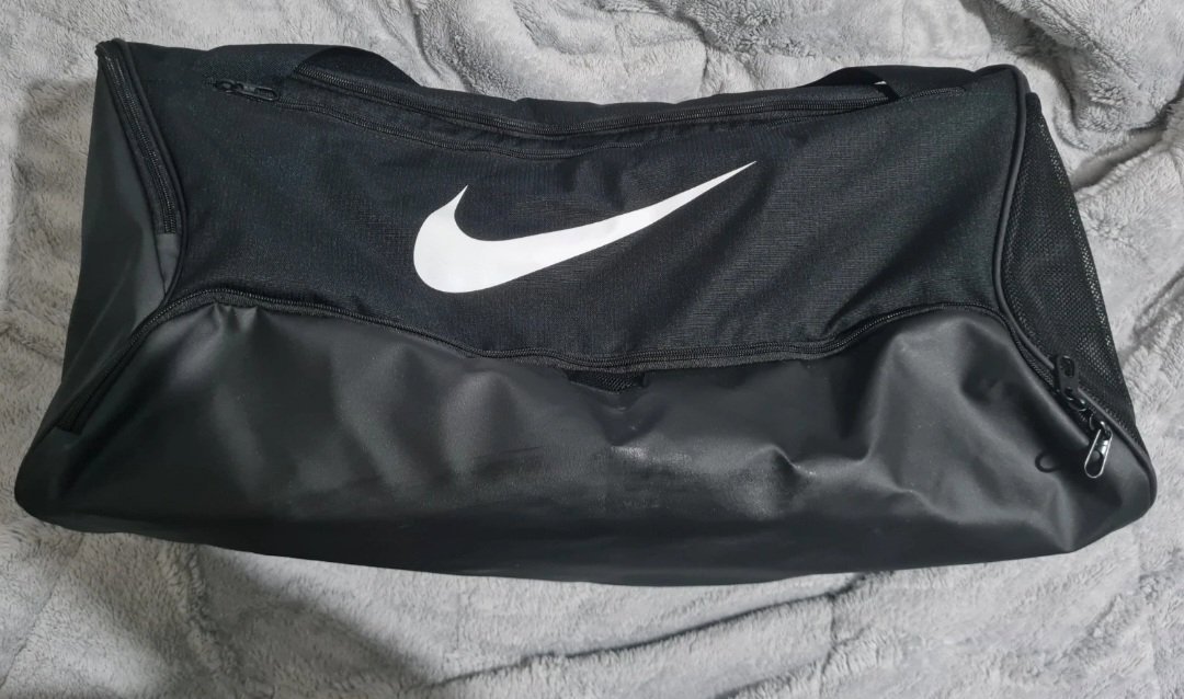 Nike Black Sports Gym, Nike, Large, New condition — preloved on SilentSale®