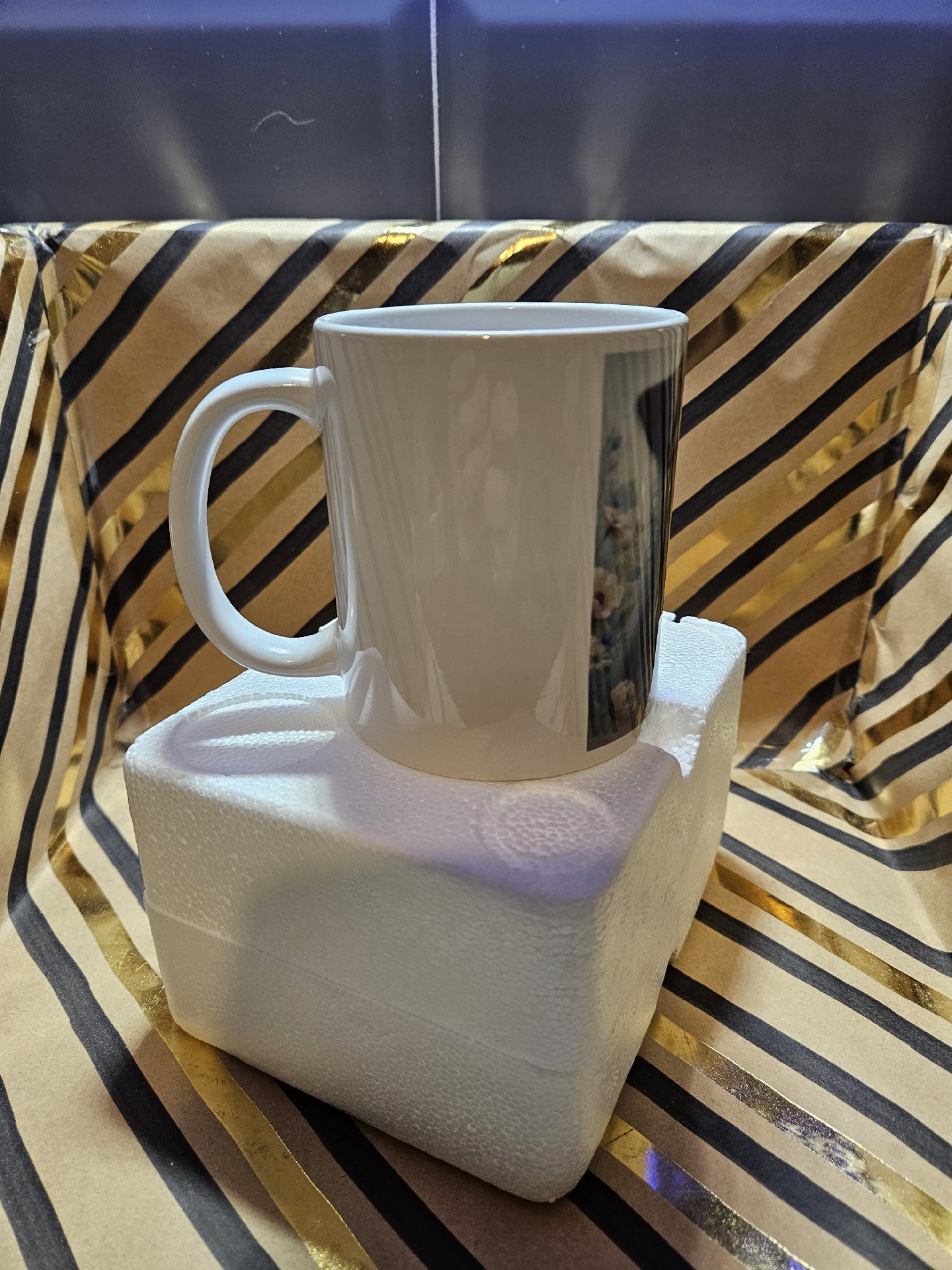 Ceramic Mug with Dog and Bird Print, Unbranded, One Size, New condition — preloved on SilentSale®