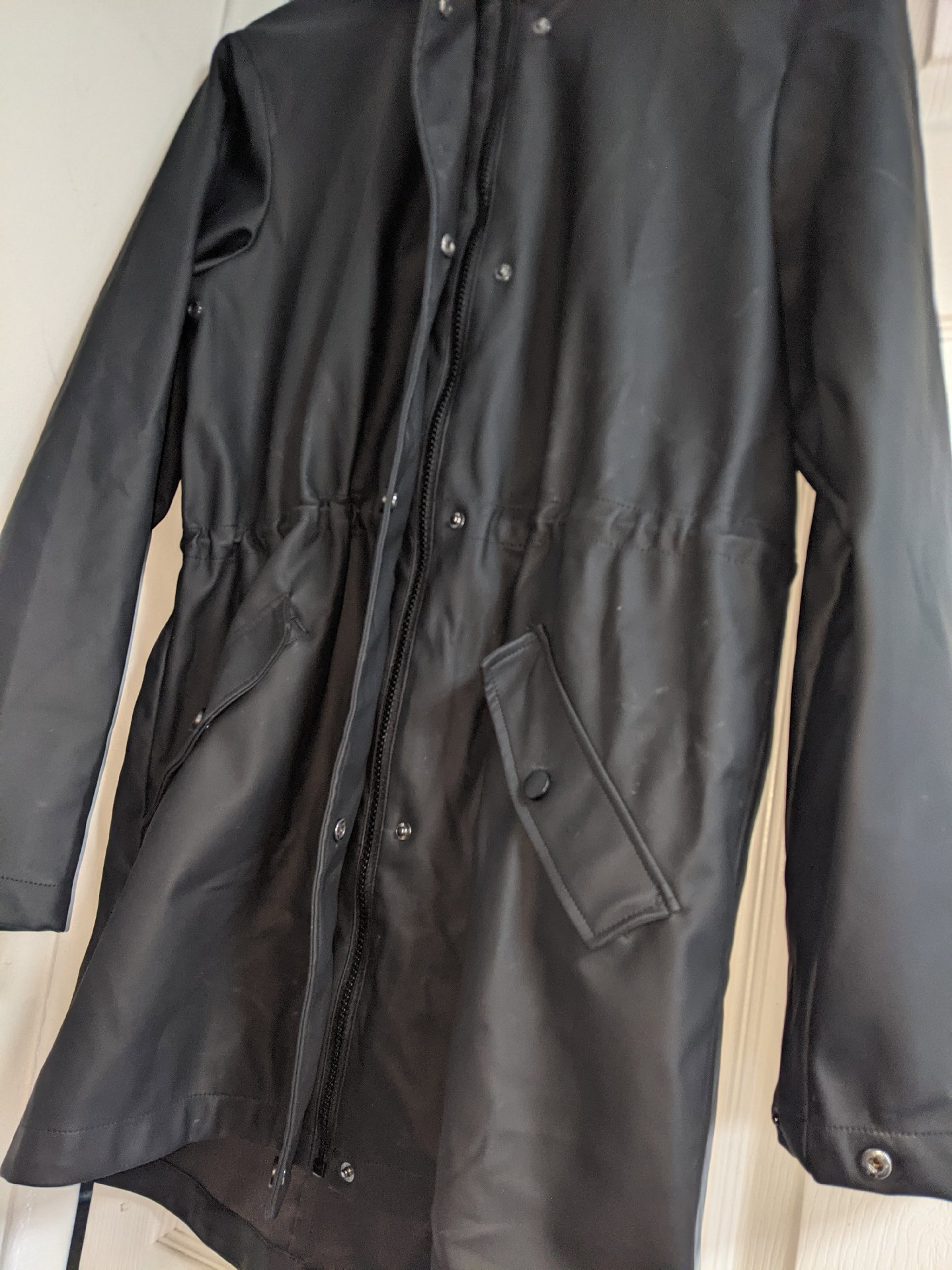 Black Hooded Waterproof Raincoat Jacket, vero model, M, New condition — preloved on SilentSale®