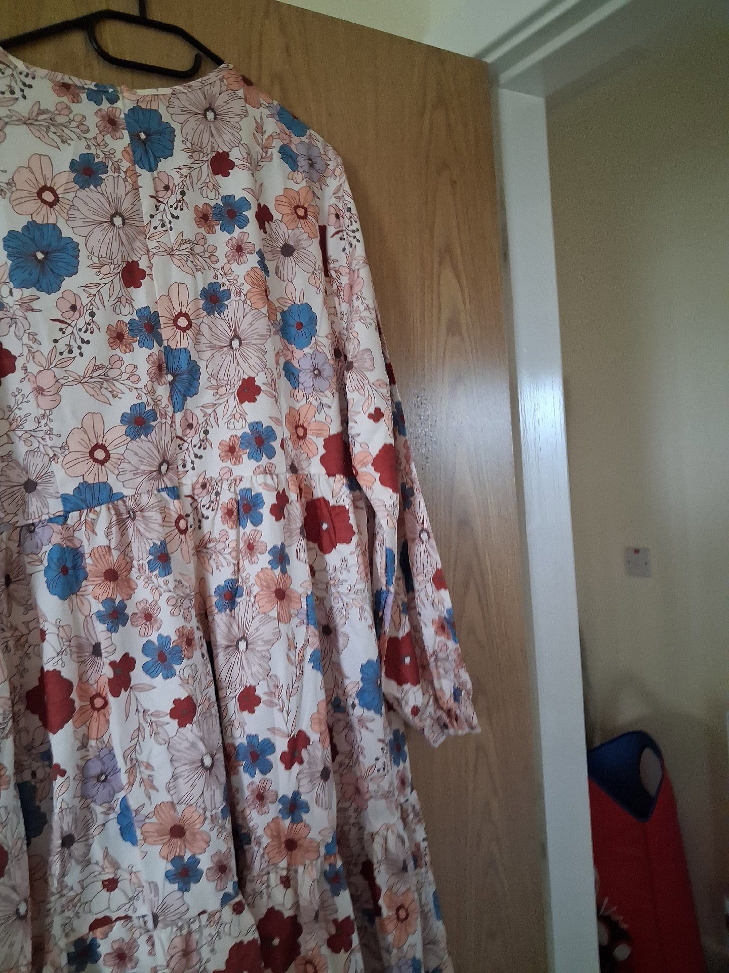 Floral Pattern Long Sleeve Midi Dress, Marks & Spencer, 24, Excellent condition — preloved on SilentSale®