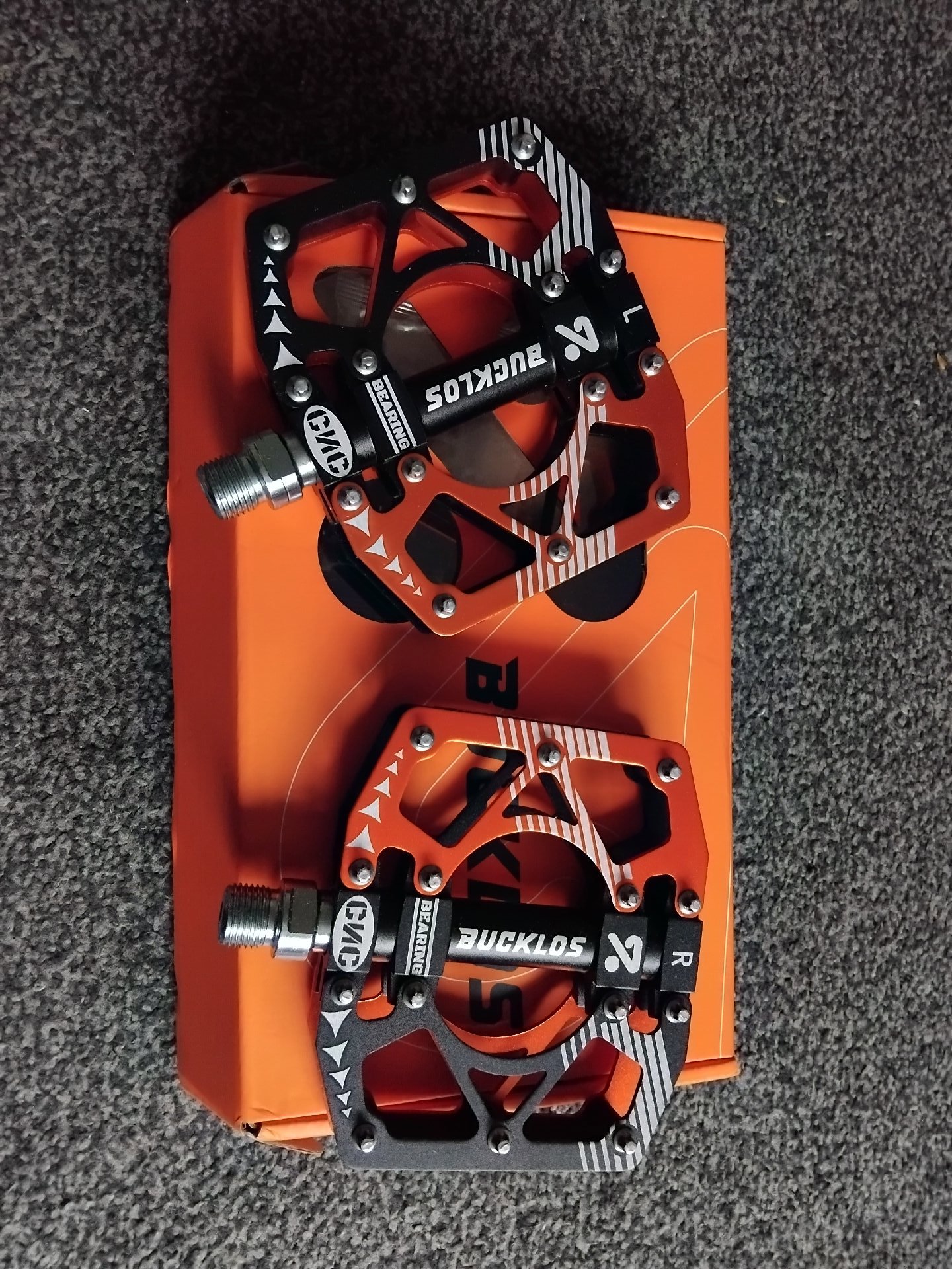 Bucklos Black and Orange Chrome DU Bearing Bike Pedals, Bucklos, One Size, New condition — preloved on SilentSale®