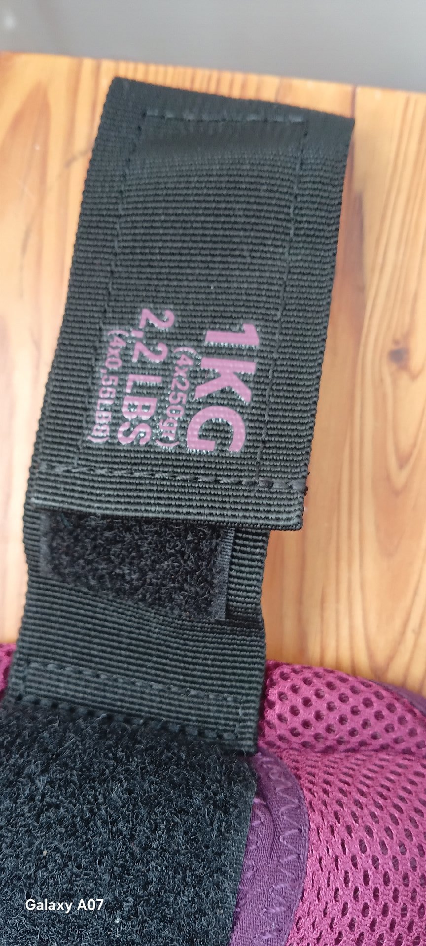 Purple 1kg Adjustable Ankle or Wrist Weights Pair, Decathlon, 1kg each, Good condition — preloved on SilentSale®