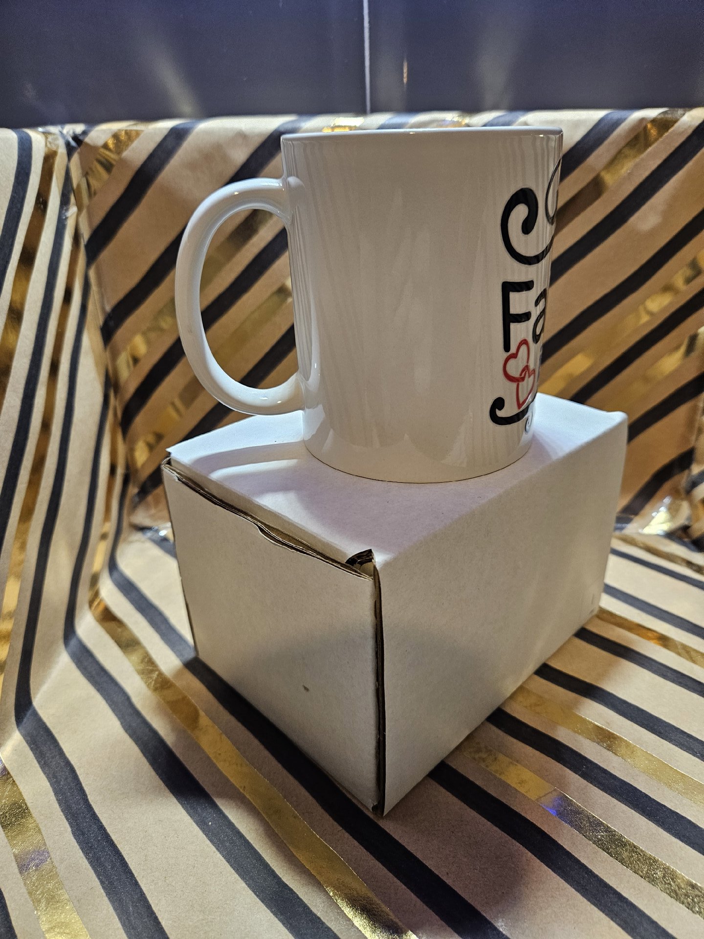 Ceramic Mug Family Is Love Print, Unbranded, One Size, New condition — preloved on SilentSale®
