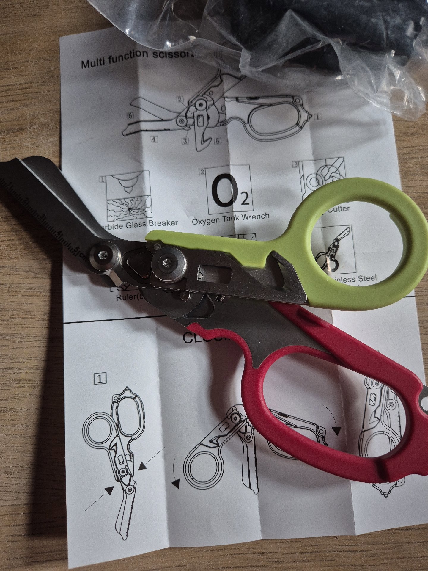 Multi-Function Emergency Rescue Shears Scissors, Unbranded, Medium, New condition — preloved on SilentSale®
