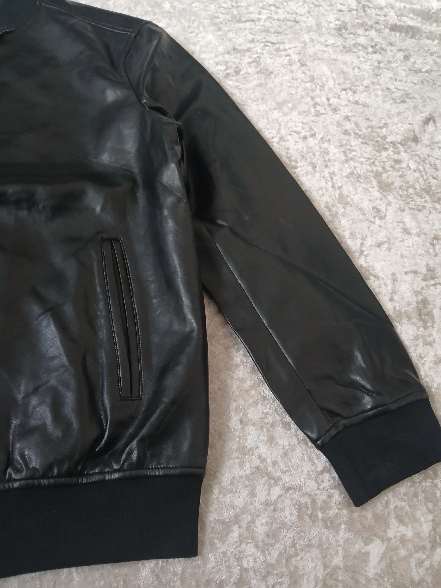 Disashen Black Faux Leather Bomber Jacket — slim fit.Size L., disashen, L, New condition — preloved on SilentSale®