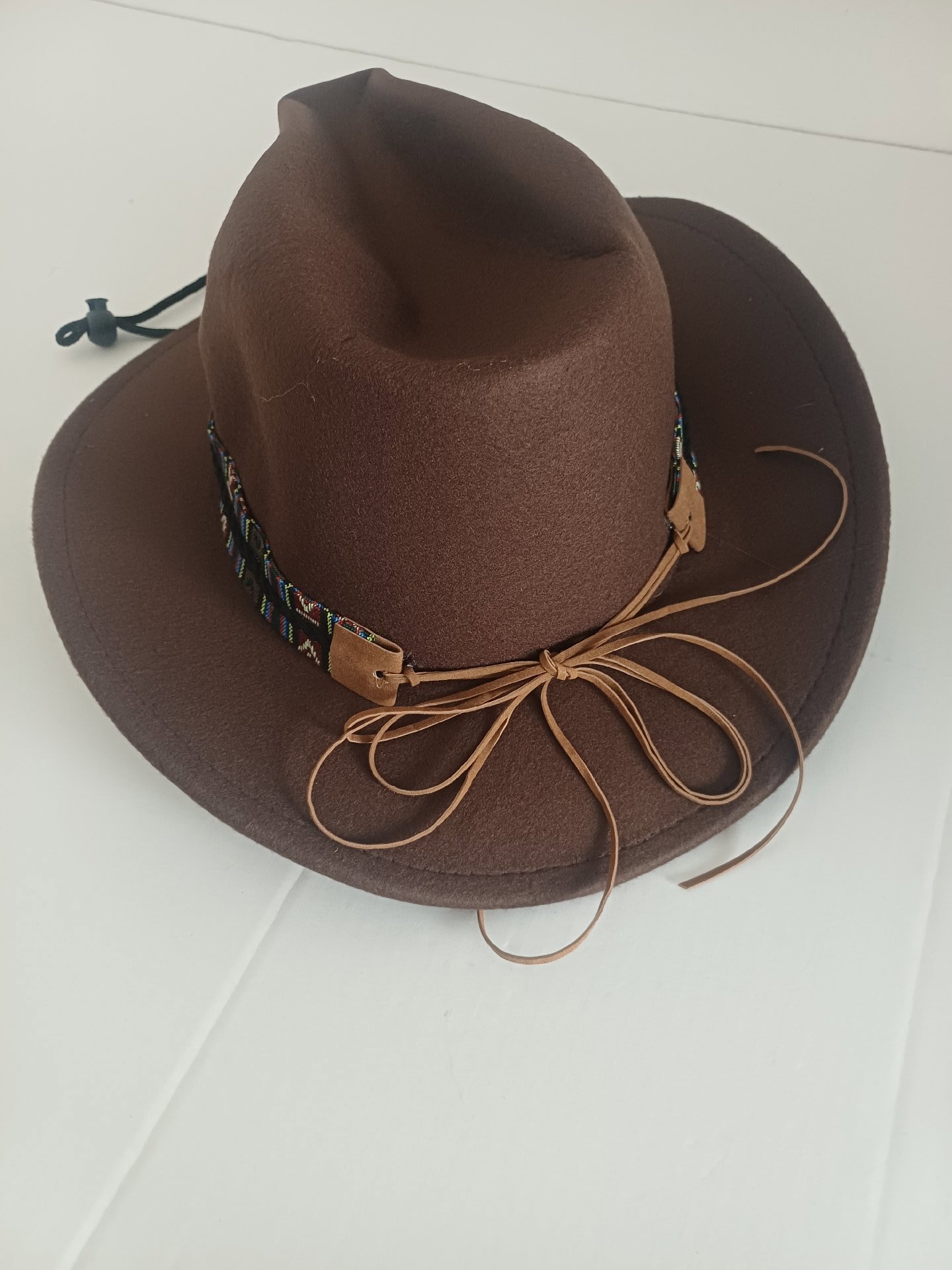 Brown cowboy party hat, Cowboy, 56 cm, New condition — preloved on SilentSale®
