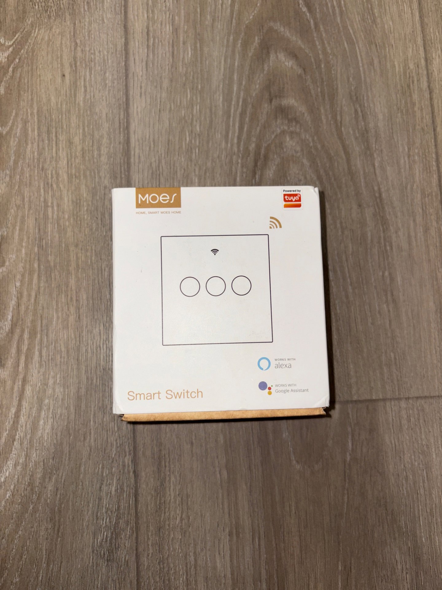 Moes Smart 1 Gang Switch Zigbee 3.0 Wireless Light Controller, Moes, One Size, New condition — preloved on SilentSale®
