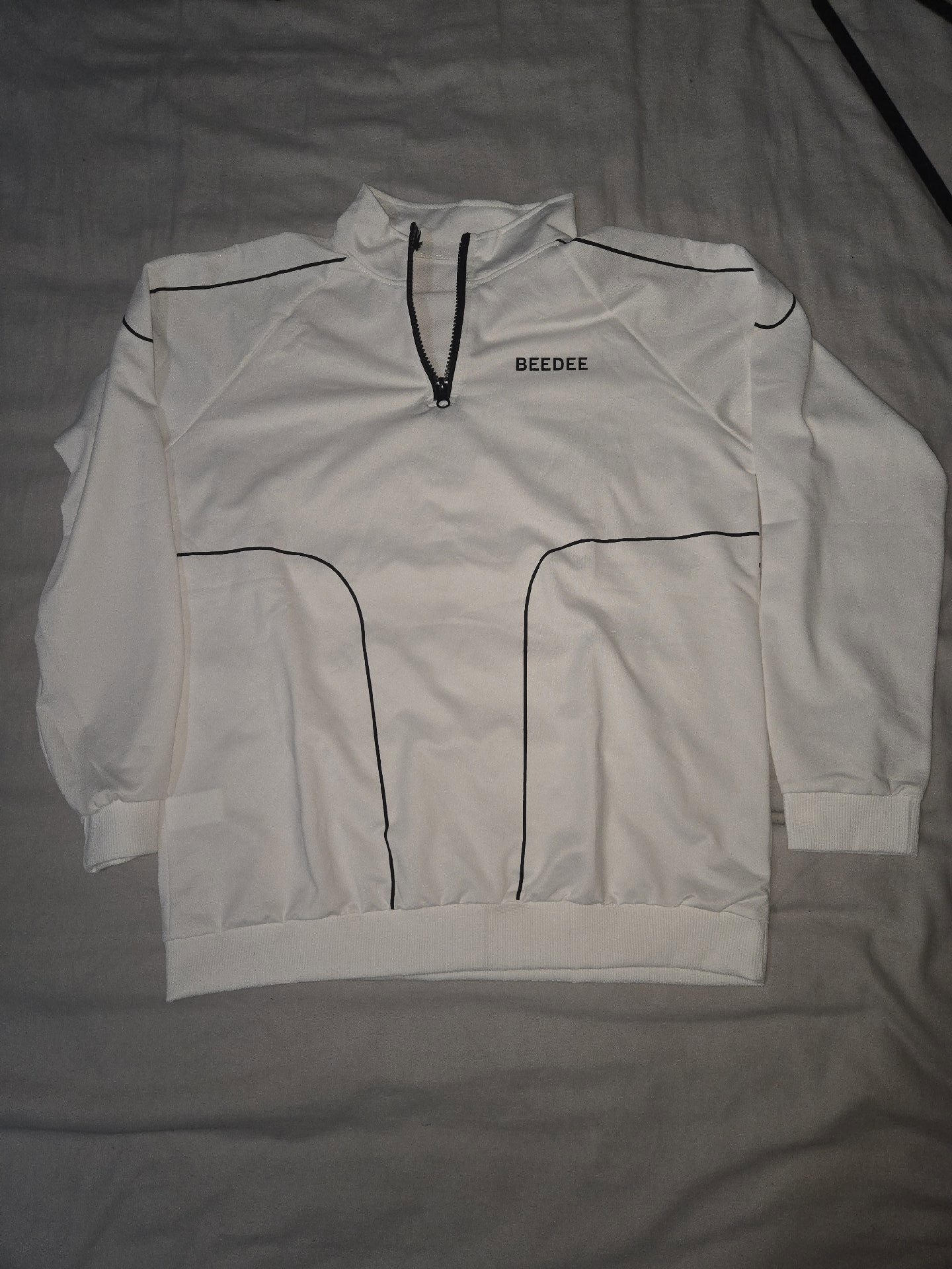 Beedee White Half Zip Sweatshirt with Black Piping, Beedee, S, Excellent condition — preloved on SilentSale®