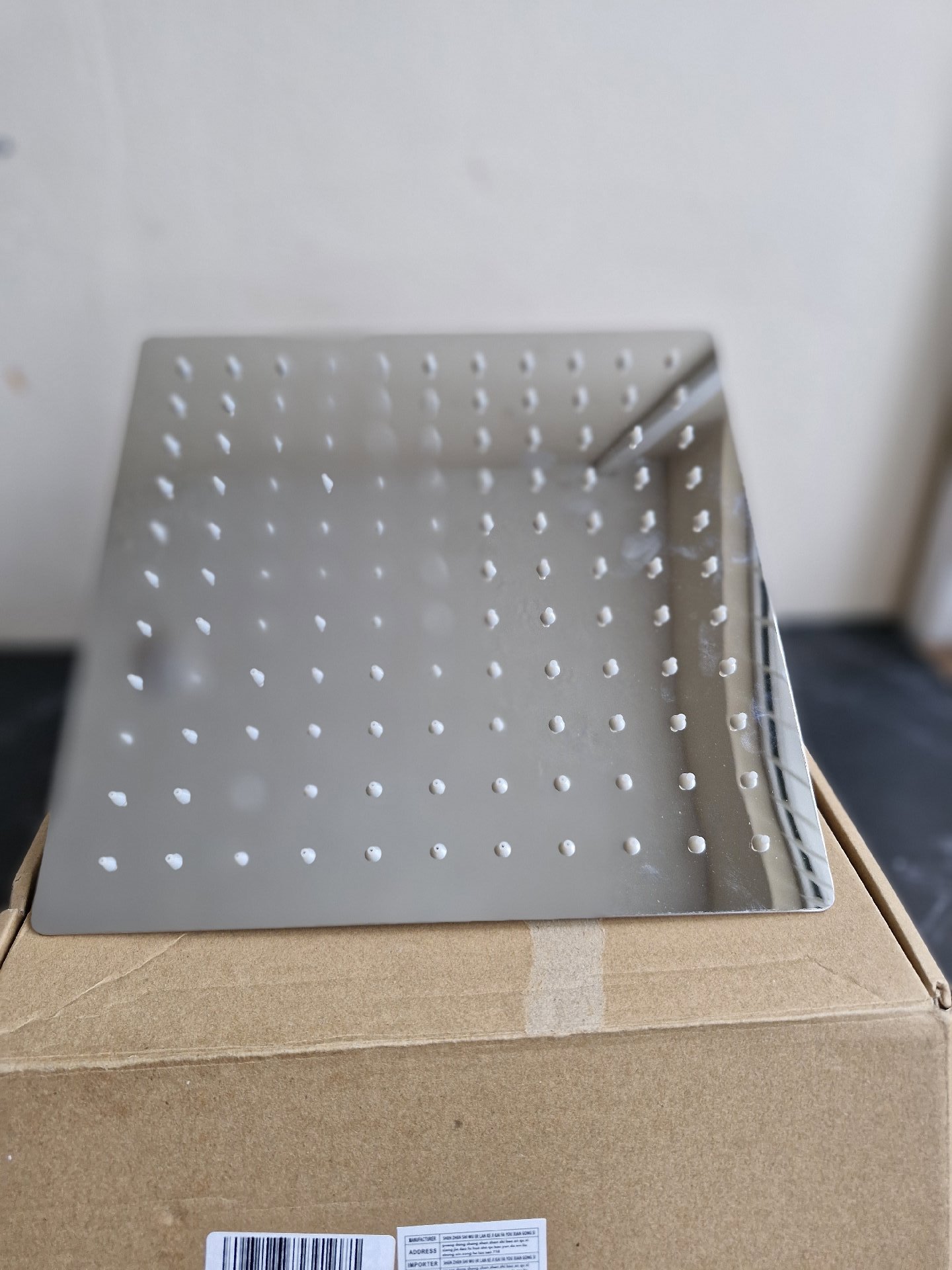 Square Stainless Steel Shower Head with Installation Kit, Voolan, One Size, New condition — preloved on SilentSale®