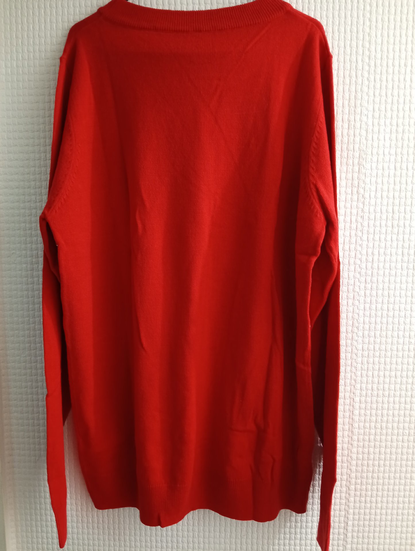 Mens Red Christmas Jumper with Blue Stars and Baubles, Unbranded, M, New condition — preloved on SilentSale®