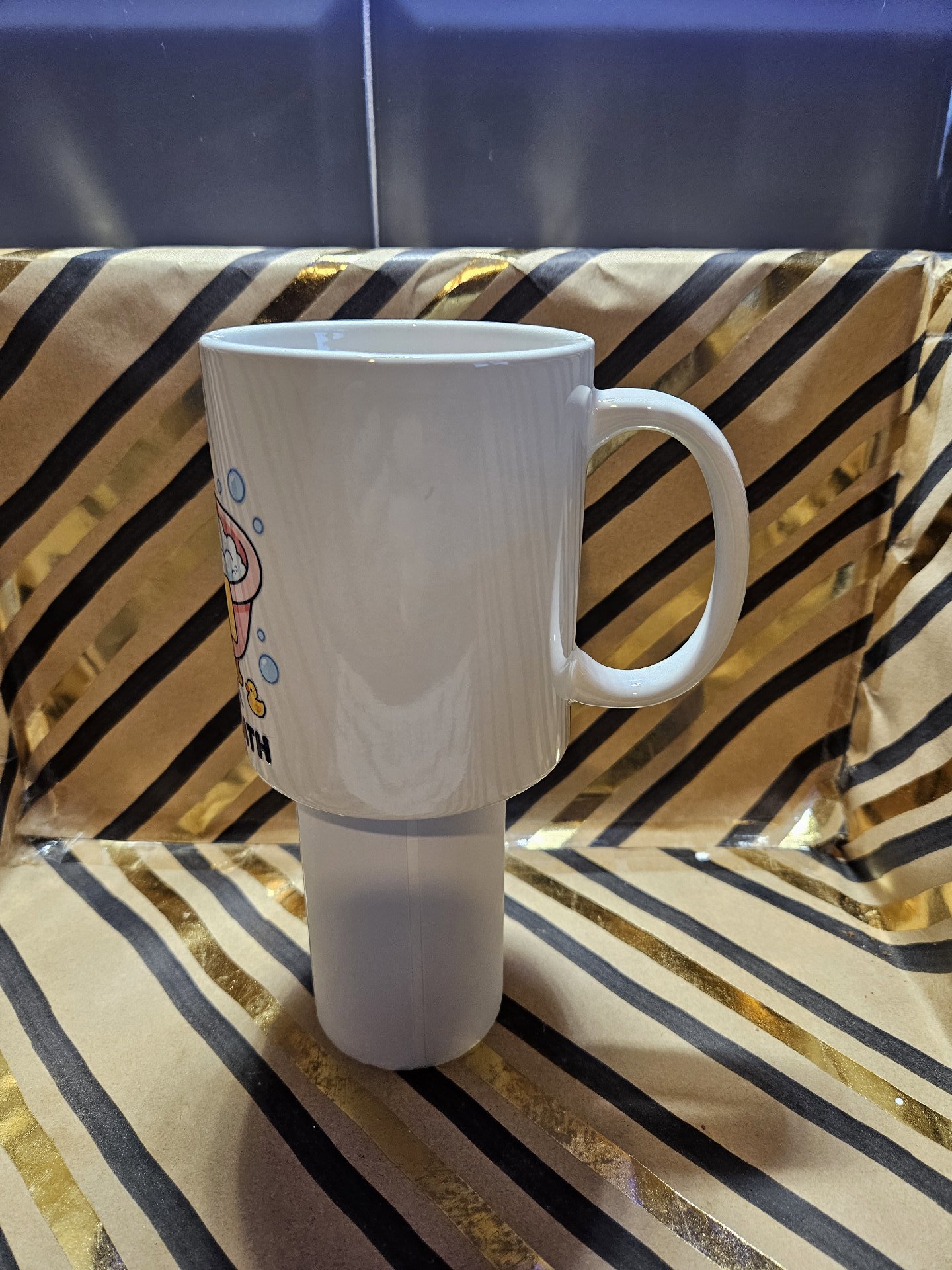 Novelty Ceramic Mug Live Laugh Toaster Bath, Unbranded, One Size, New condition — preloved on SilentSale®