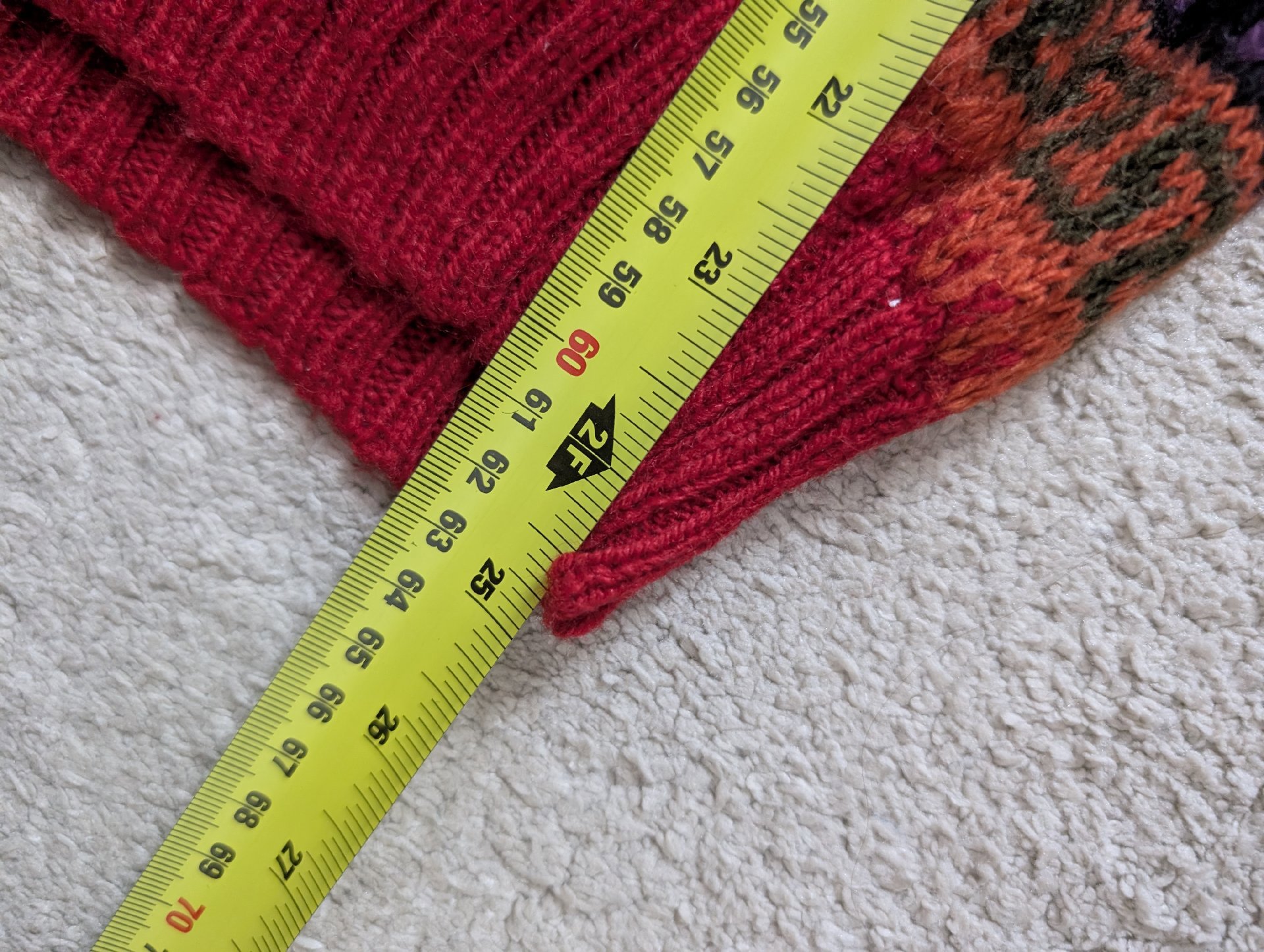 Vintage Patterned Wool Jumper Sweater Red Purple Black, Unbranded, S, Excellent condition — preloved on SilentSale®