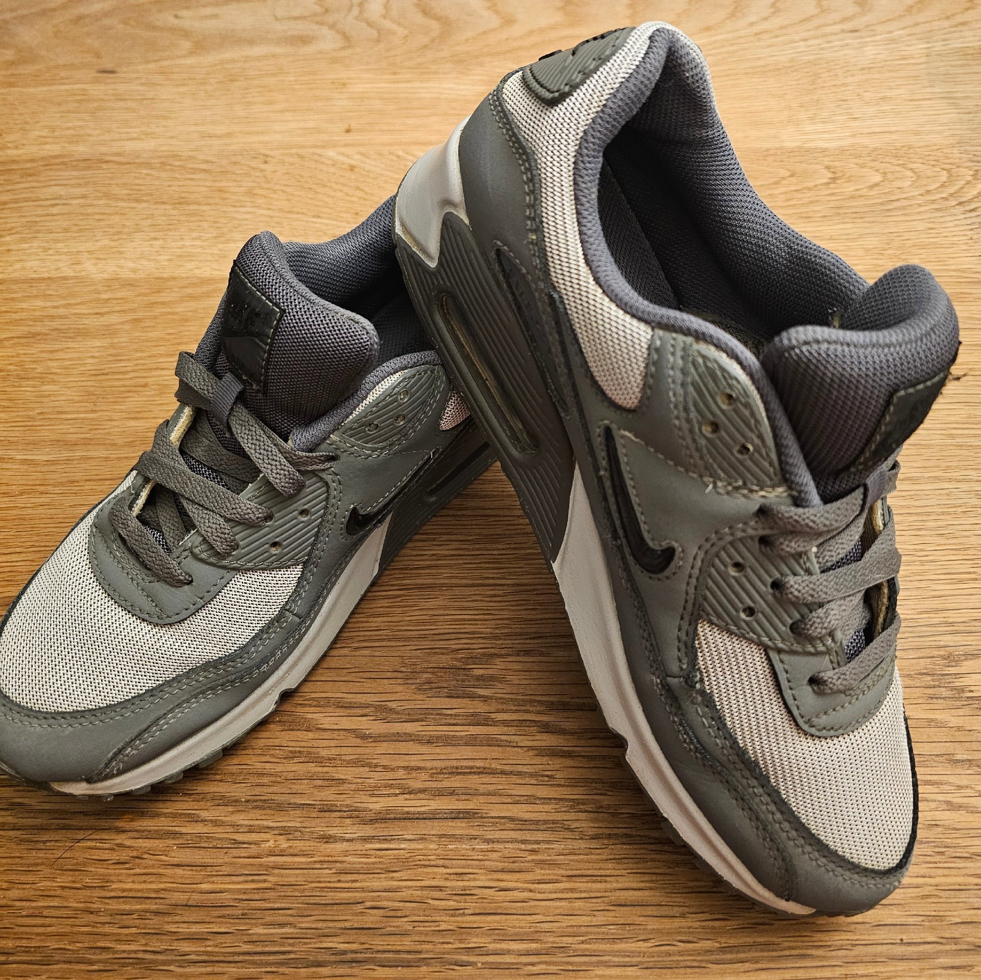 Nike Air Max 90 Jewel Wolf Grey UK 7, Nike, 7, Good condition — preloved on SilentSale®