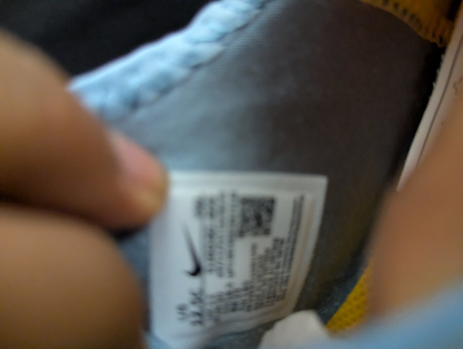 Nike White and Yellow Kids Trainers – UK 12.5C, Nike, UK 12.5C, New condition — preloved on SilentSale®
