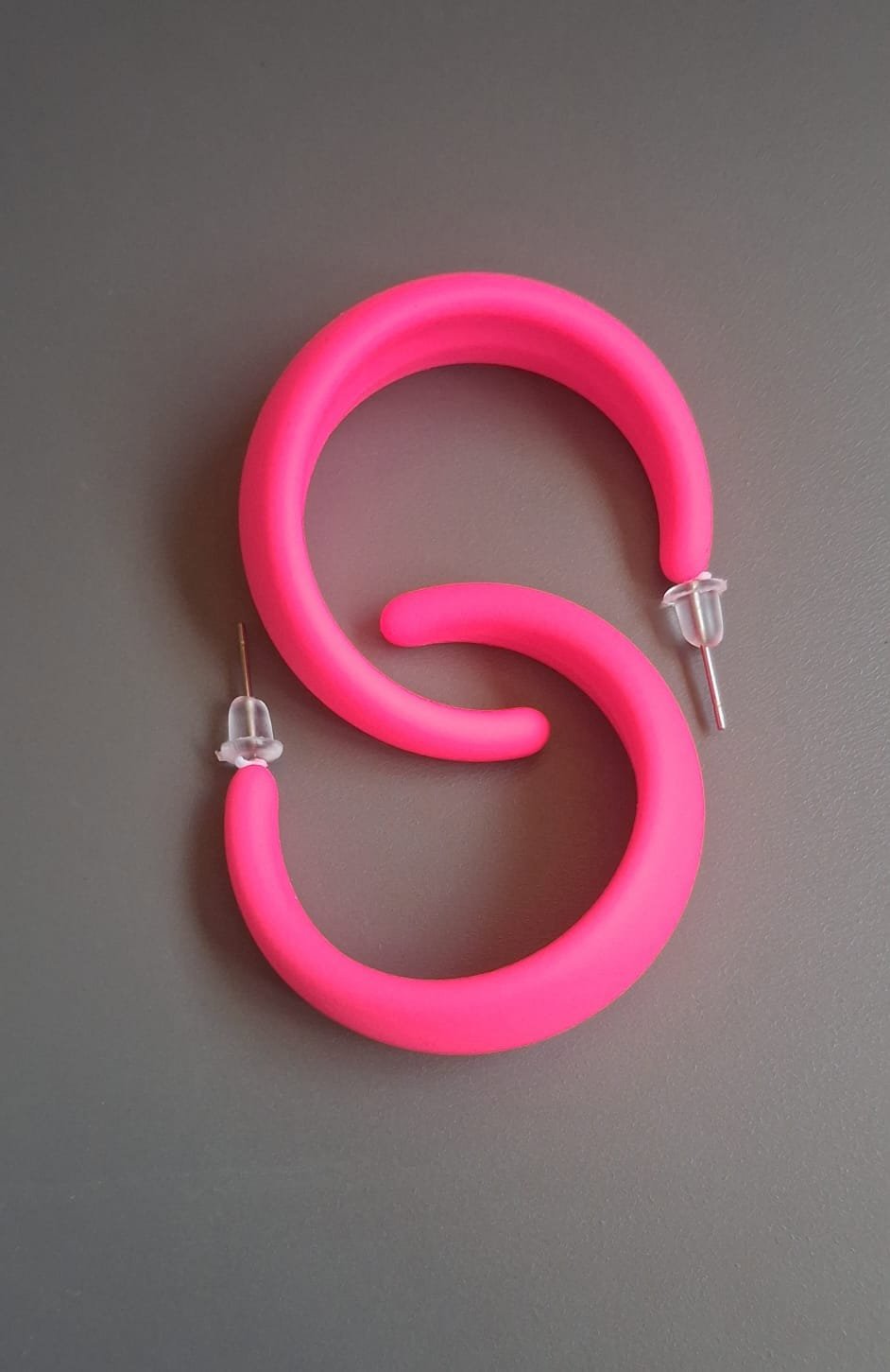 Pink Hoop Earrings Diameter 4cm, Unbranded, Z, Excellent condition — preloved on SilentSale®
