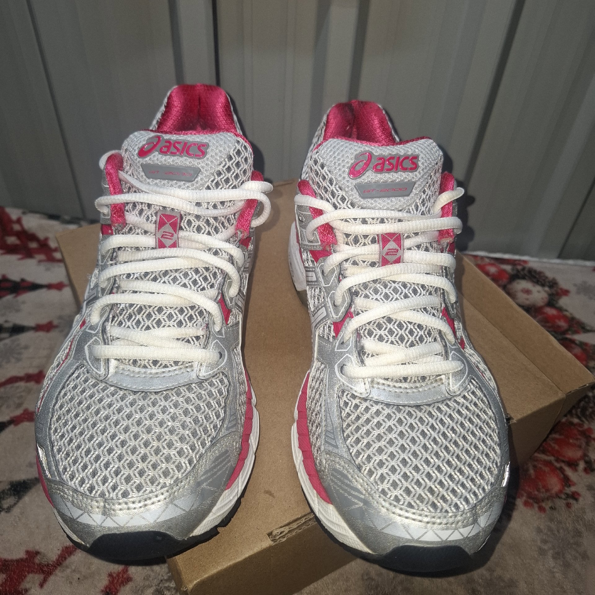 Asics Gel Running Trainers White and Pink UK 8.5, ASICS, 6.5, Good condition — preloved on SilentSale®
